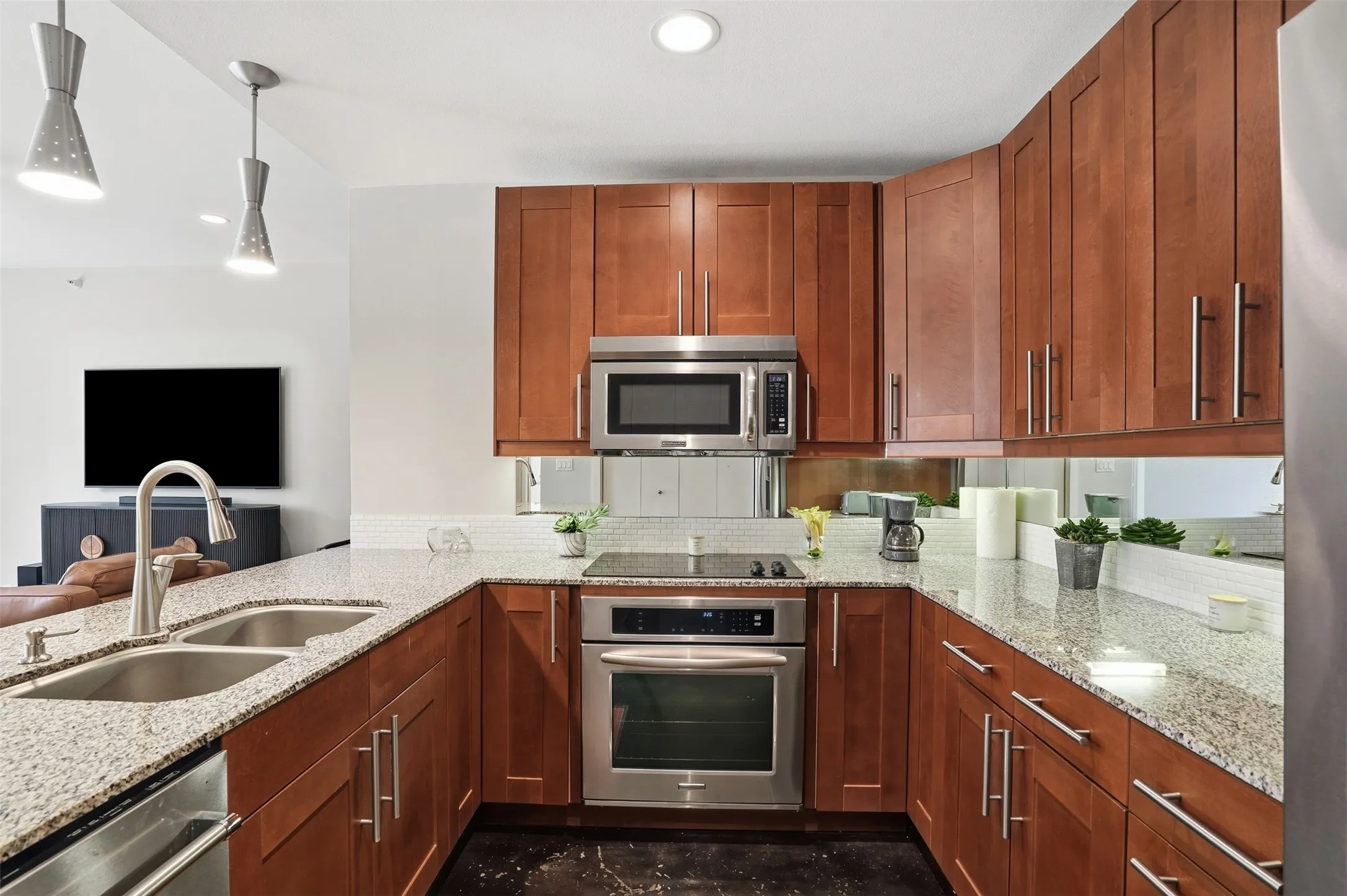Condominium For Rent in Tarrant County , 2608 Museum Way 3202, Fort Worth, Texas 76107, 1 Bedroom, 2 Bathroom, 1 Garage spaces, 1,170 Sqft, built in 2006, mls#21386707, Real Estate Agent in Fort Worth, Homes For Rent in Tarrant county, Homes For Rent in Fort Worth, Realtor in Fort Worth Texas, Real Estate Brokerage Independent Realty Texas, Luminita Cordes Realtor