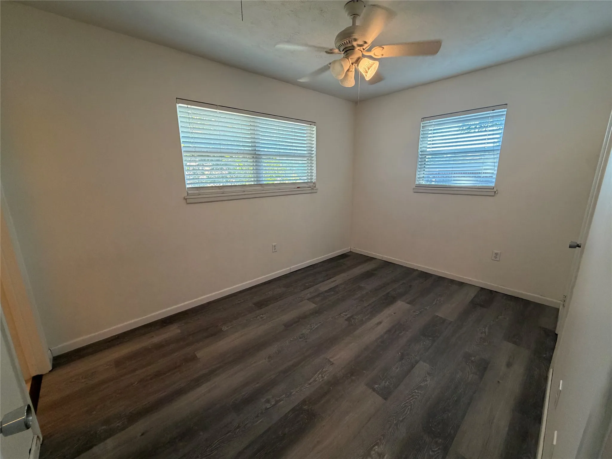 Single Family Residence For Rent in Parker County , 1437 W Ball Street, Weatherford, Texas 76086, 3 Bedroom, 2 Bathroom, 2 Garage spaces, 1,350 Sqft, built in 0, mls#21386362, Real Estate Agent in Weatherford, Homes For Rent in Parker county, Homes For Rent in Weatherford, Realtor in Weatherford Texas, Real Estate Brokerage Independent Realty Texas, Luminita Cordes Realtor