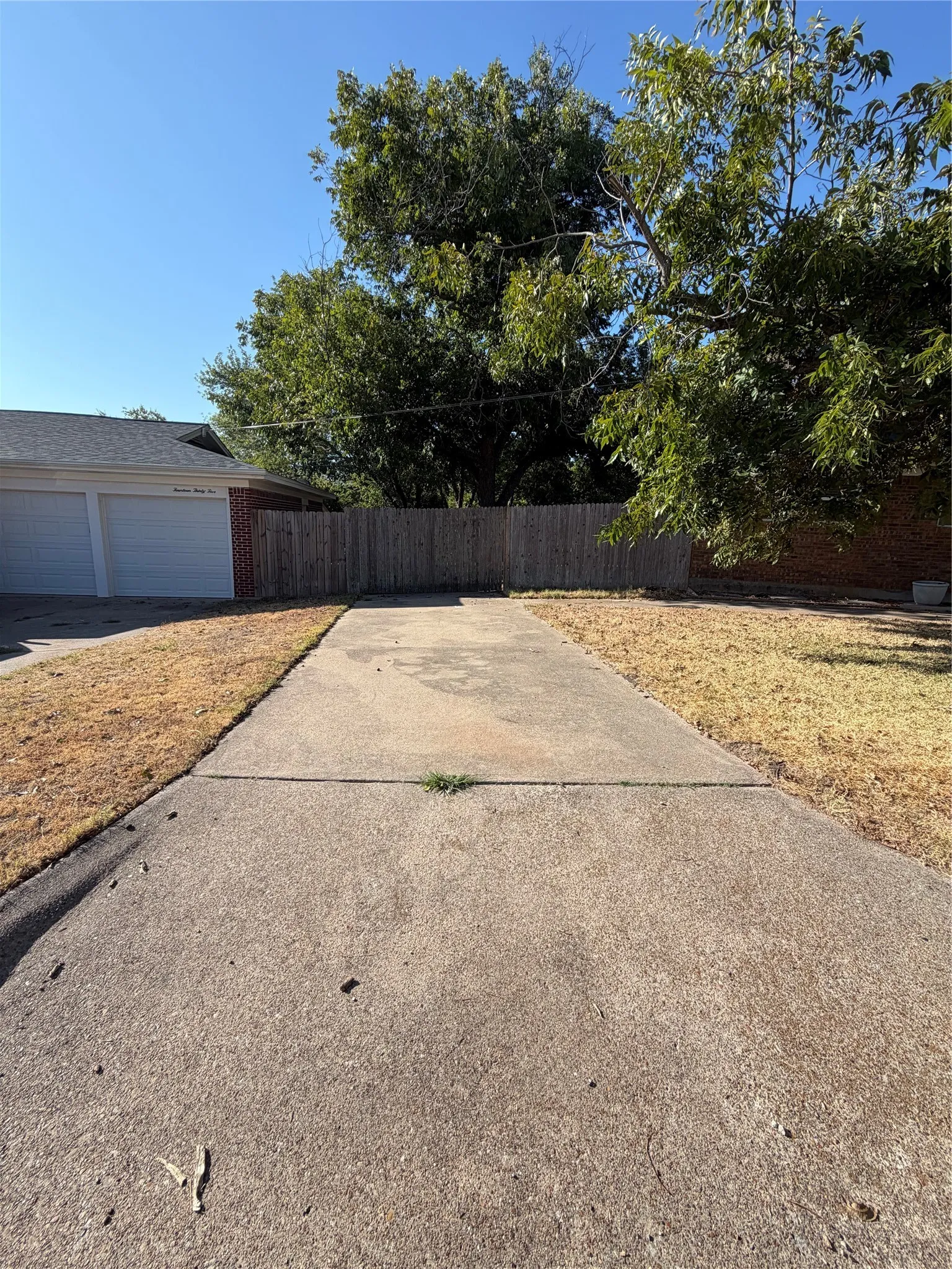 Second Driveway for trailer
