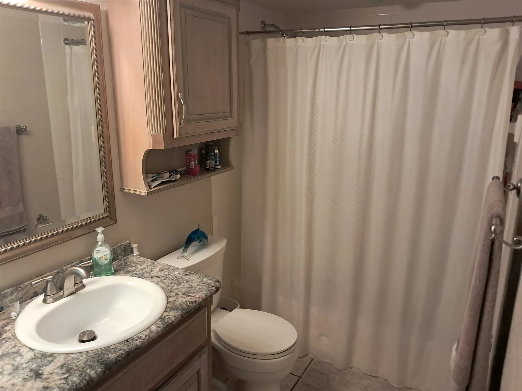 Condominium For Sale in Tarrant County , 4042 Ridglea Country Club Drive 1107, Fort Worth, Texas 76126, 1 Bedroom, 1 Bathroom, Garage spaces, 936 Sqft, built in 1968, mls#21386633, Real Estate Agent in Fort Worth, Homes For Sale in Tarrant county, Homes For Sale in Fort Worth, Realtor in Fort Worth Texas, Real Estate Brokerage Independent Realty Texas, Luminita Cordes Realtor