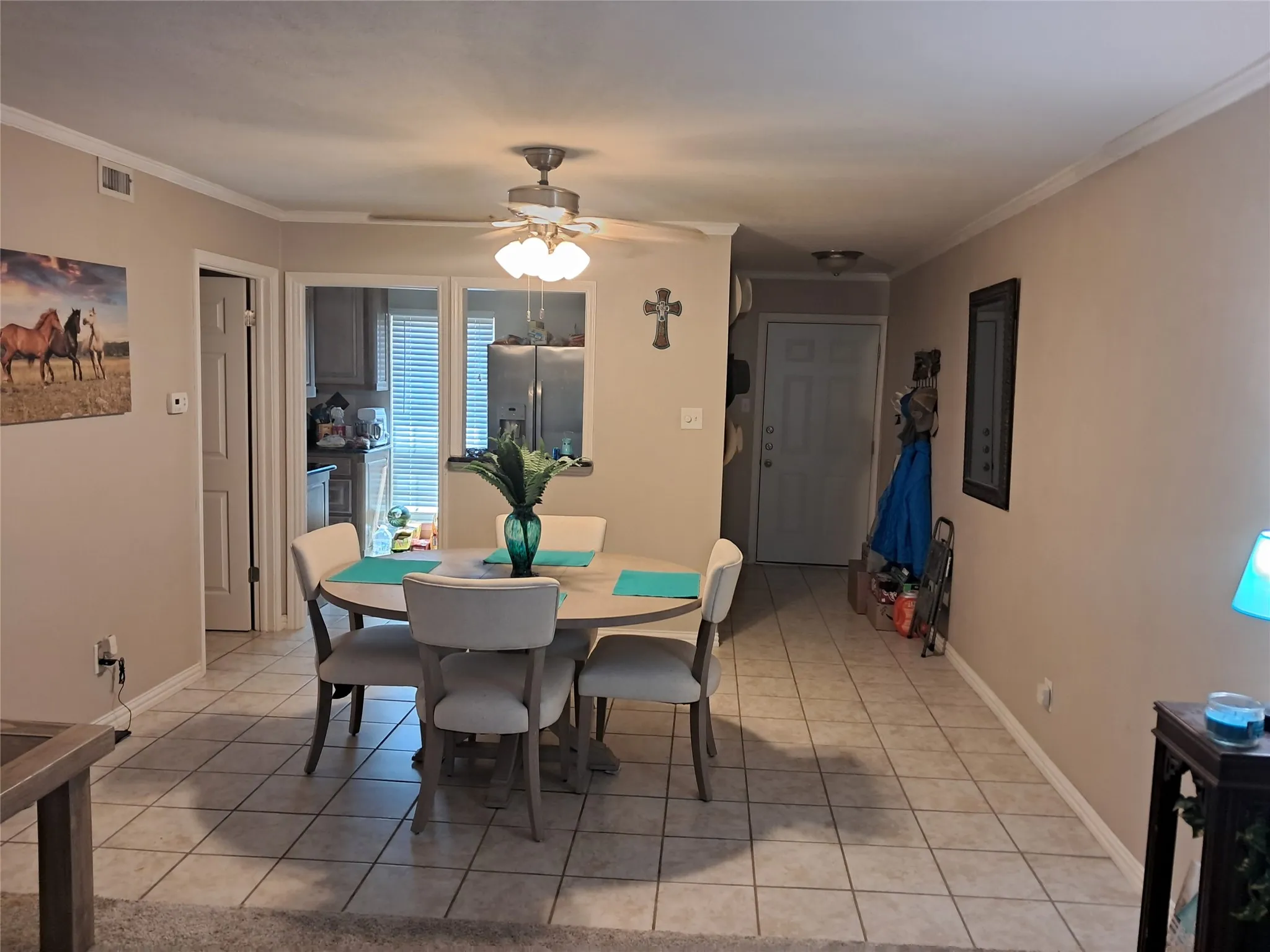 Condominium For Sale in Tarrant County , 4042 Ridglea Country Club Drive 1107, Fort Worth, Texas 76126, 1 Bedroom, 1 Bathroom, Garage spaces, 936 Sqft, built in 1968, mls#21386633, Real Estate Agent in Fort Worth, Homes For Sale in Tarrant county, Homes For Sale in Fort Worth, Realtor in Fort Worth Texas, Real Estate Brokerage Independent Realty Texas, Luminita Cordes Realtor
