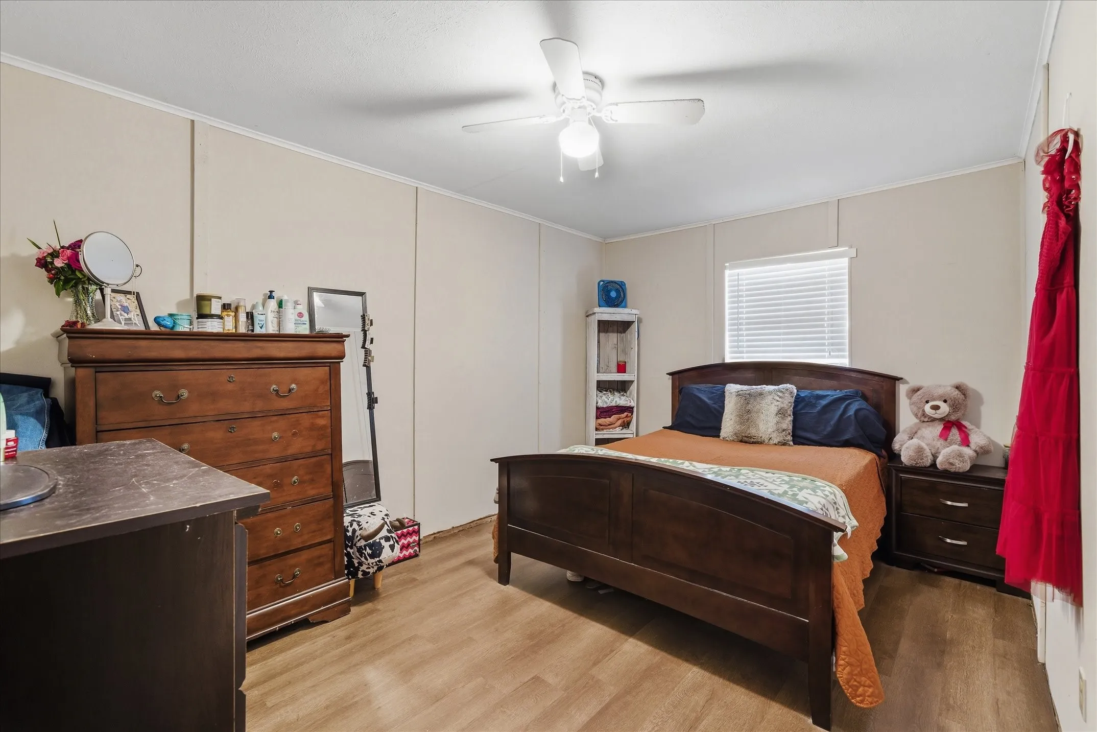 Single Family Residence For Sale in Van Zandt County , 700 Amy Street, Canton, Texas 75103, 3 Bedroom, 2 Bathroom, 2 Garage spaces, 1,581 Sqft, built in 1970, mls#21386720, Real Estate Agent in Canton, Homes For Sale in Van Zandt county, Homes For Sale in Canton, Realtor in Canton Texas, Real Estate Brokerage Independent Realty Texas, Luminita Cordes Realtor