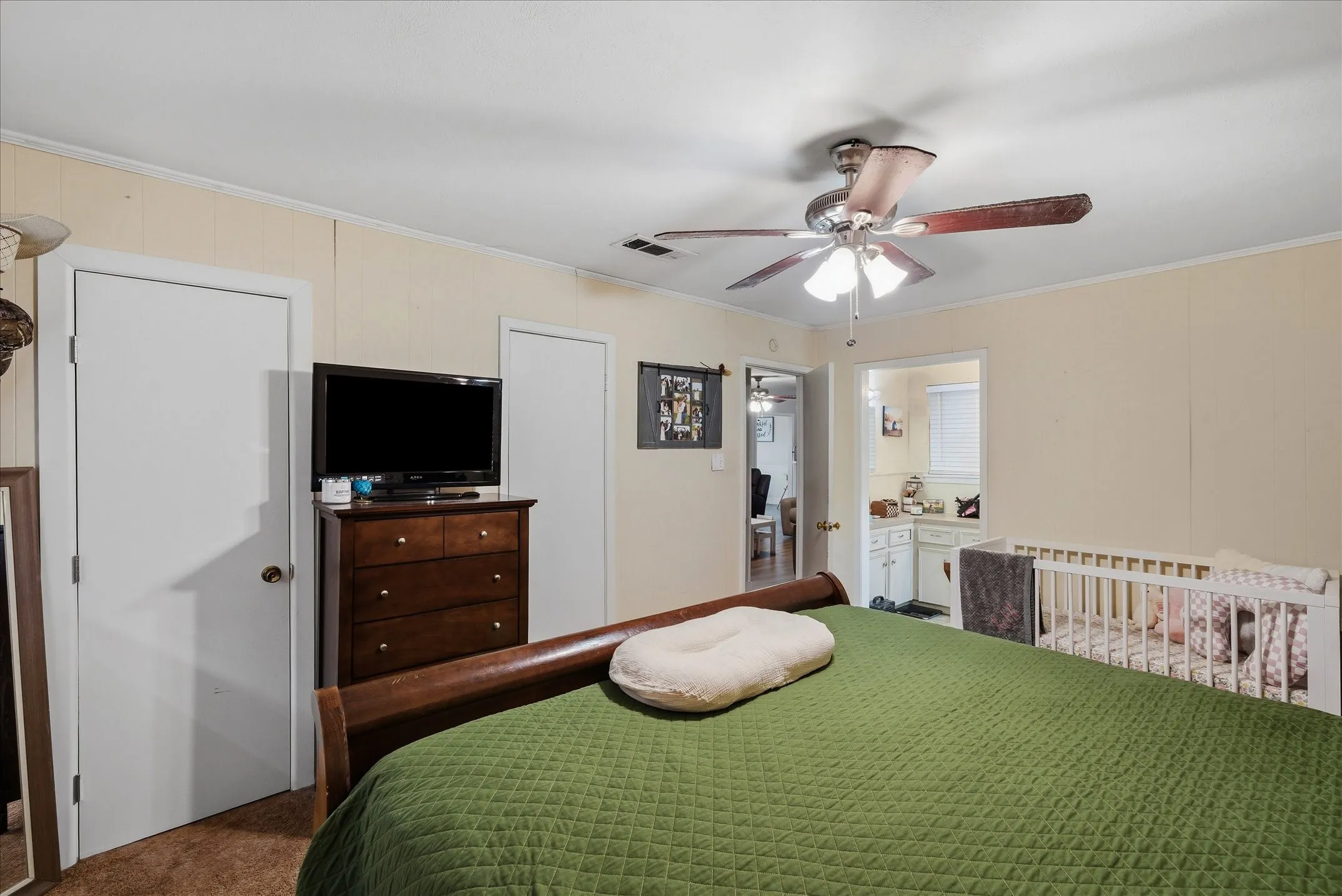 Single Family Residence For Sale in Van Zandt County , 700 Amy Street, Canton, Texas 75103, 3 Bedroom, 2 Bathroom, 2 Garage spaces, 1,581 Sqft, built in 1970, mls#21386720, Real Estate Agent in Canton, Homes For Sale in Van Zandt county, Homes For Sale in Canton, Realtor in Canton Texas, Real Estate Brokerage Independent Realty Texas, Luminita Cordes Realtor