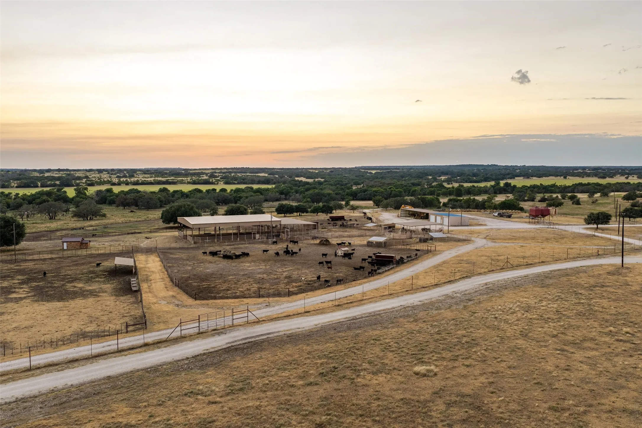 Single Family Residence For Sale in Mills County , 890 N FM 573, Mullin, Texas 76864, 6 Bedroom, 6 Bathroom, 5 Garage spaces, 7,242 Sqft, built in 2014, mls#21386437, Real Estate Agent in Mullin, Homes For Sale in Mills county, Homes For Sale in Mullin, Realtor in Mullin Texas, Real Estate Brokerage Independent Realty Texas, Luminita Cordes Realtor