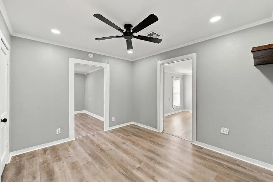 Single Family Residence For Sale in Mc Lennan County , 3120 N 17th Street, Waco, Texas 76708, 3 Bedroom, 1 Bathroom, Garage spaces, 1,116 Sqft, built in 1950, mls#21385994, Real Estate Agent in Waco, Homes For Sale in Mc Lennan county, Homes For Sale in Waco, Realtor in Waco Texas, Real Estate Brokerage Independent Realty Texas, Luminita Cordes Realtor
