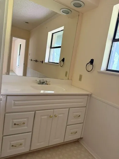 Single Family Residence For Rent in Delta County , TBD N of Hwy 24 Between County Rd, Klondike, Texas 75448, 3 Bedroom, 2 Bathroom, Garage spaces, 1,842 Sqft, built in 1975, mls#21386746, Real Estate Agent in Klondike, Homes For Rent in Delta county, Homes For Rent in Klondike, Realtor in Klondike Texas, Real Estate Brokerage Independent Realty Texas, Luminita Cordes Realtor