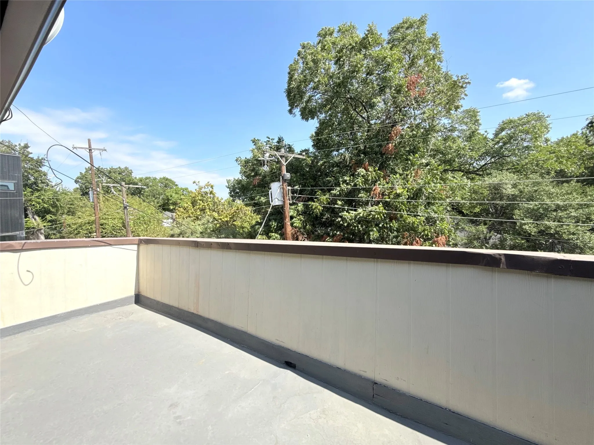 Single Family Residence For Sale in Dallas County , 3131 Wycliff Avenue, Dallas, Texas 75219, 2 Bedroom, 2 Bathroom, 1 Garage spaces, 1,445 Sqft, built in 1974, mls#21386748, Real Estate Agent in Dallas, Homes For Sale in Dallas county, Homes For Sale in Dallas, Realtor in Dallas Texas, Real Estate Brokerage Independent Realty Texas, Luminita Cordes Realtor