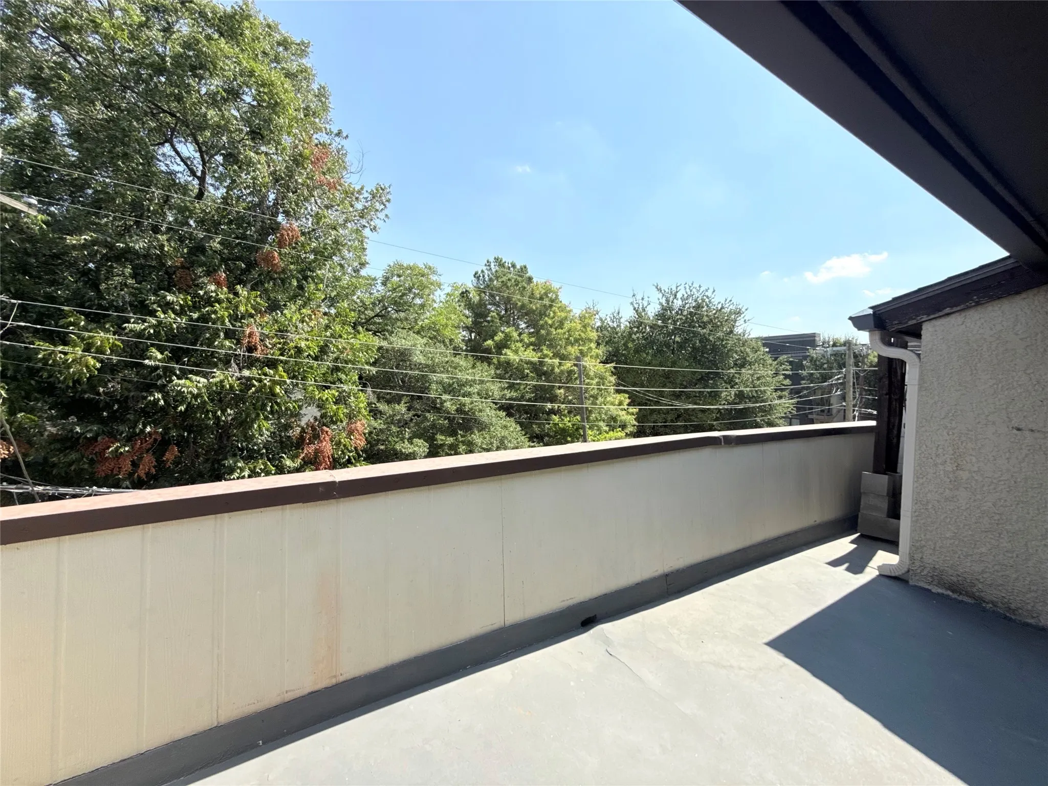 Single Family Residence For Sale in Dallas County , 3131 Wycliff Avenue, Dallas, Texas 75219, 2 Bedroom, 2 Bathroom, 1 Garage spaces, 1,445 Sqft, built in 1974, mls#21386748, Real Estate Agent in Dallas, Homes For Sale in Dallas county, Homes For Sale in Dallas, Realtor in Dallas Texas, Real Estate Brokerage Independent Realty Texas, Luminita Cordes Realtor
