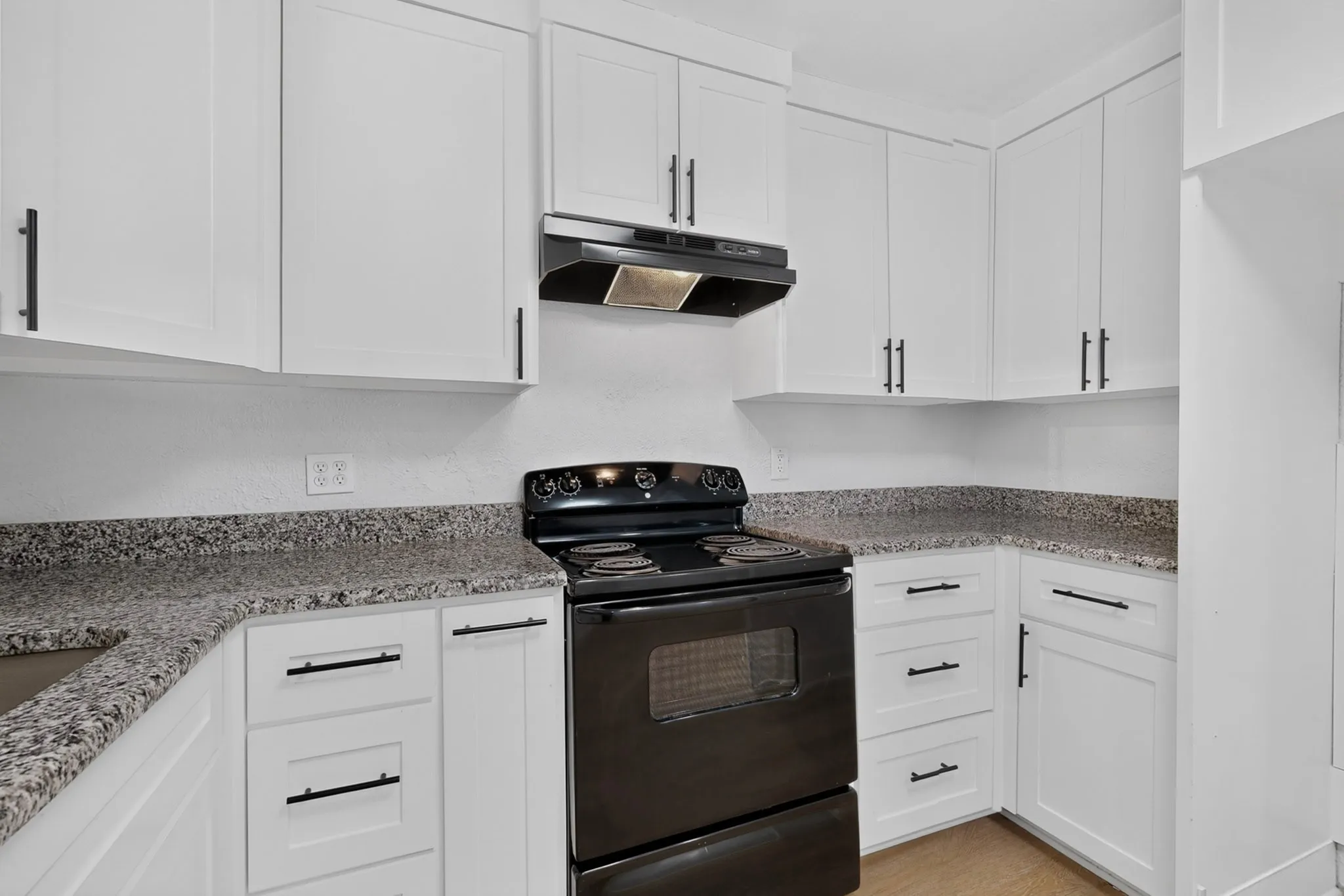 Single Family Residence For Rent in Tarrant County , 1809 W Sanford Street, Arlington, Texas 76012, 4 Bedroom, 2 Bathroom, 1 Garage spaces, 1,286 Sqft, built in 1960, mls#21386768, Real Estate Agent in Arlington, Homes For Rent in Tarrant county, Homes For Rent in Arlington, Realtor in Arlington Texas, Real Estate Brokerage Independent Realty Texas, Luminita Cordes Realtor