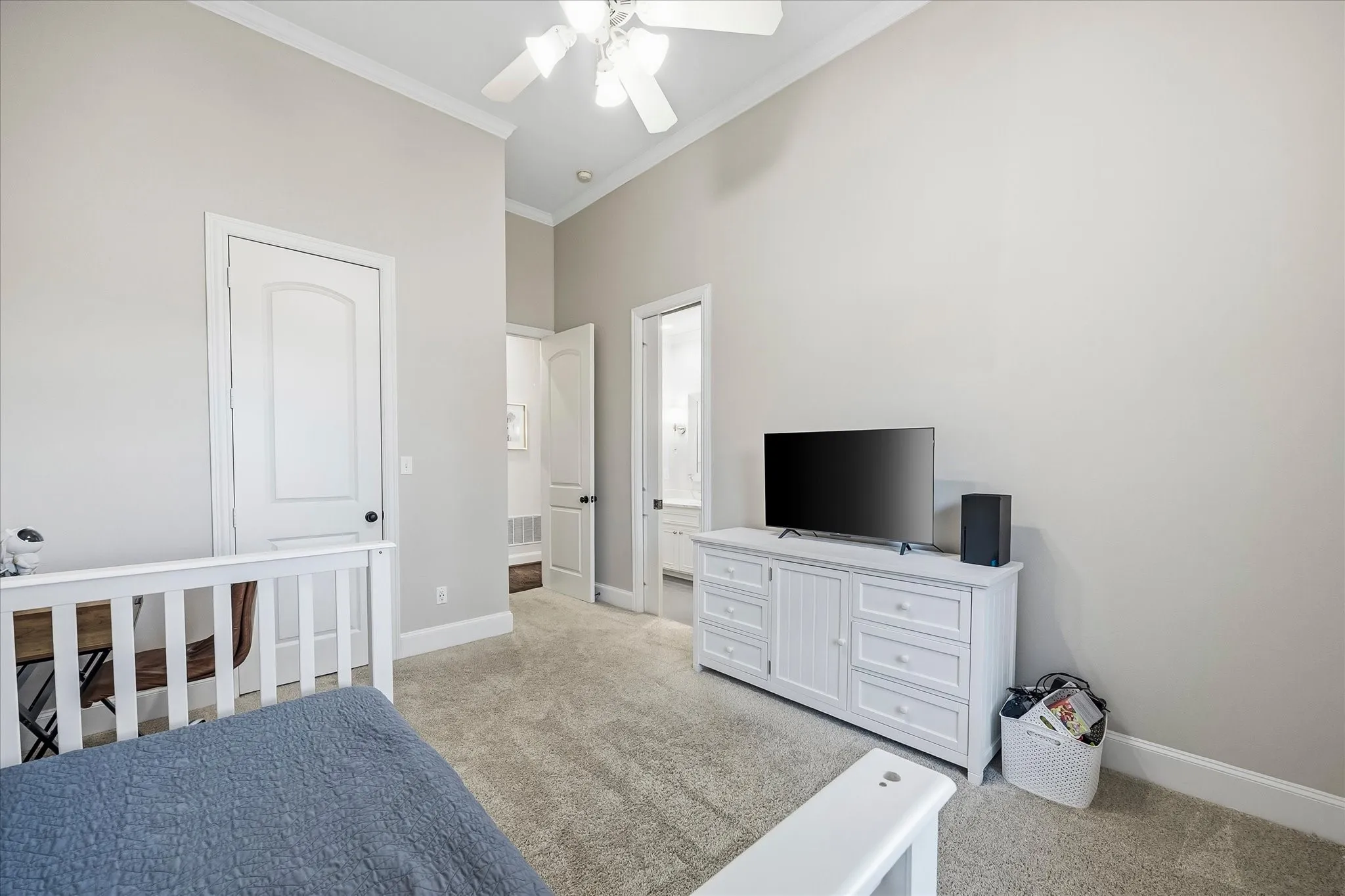 Single Family Residence For Sale in Rockwall County , 5 Wiltshire Court, Heath, Texas 75032, 5 Bedroom, 4 Bathroom, 3 Garage spaces, 4,407 Sqft, built in 2003, mls#21385623, Real Estate Agent in Heath, Homes For Sale in Rockwall county, Homes For Sale in Heath, Realtor in Heath Texas, Real Estate Brokerage Independent Realty Texas, Luminita Cordes Realtor