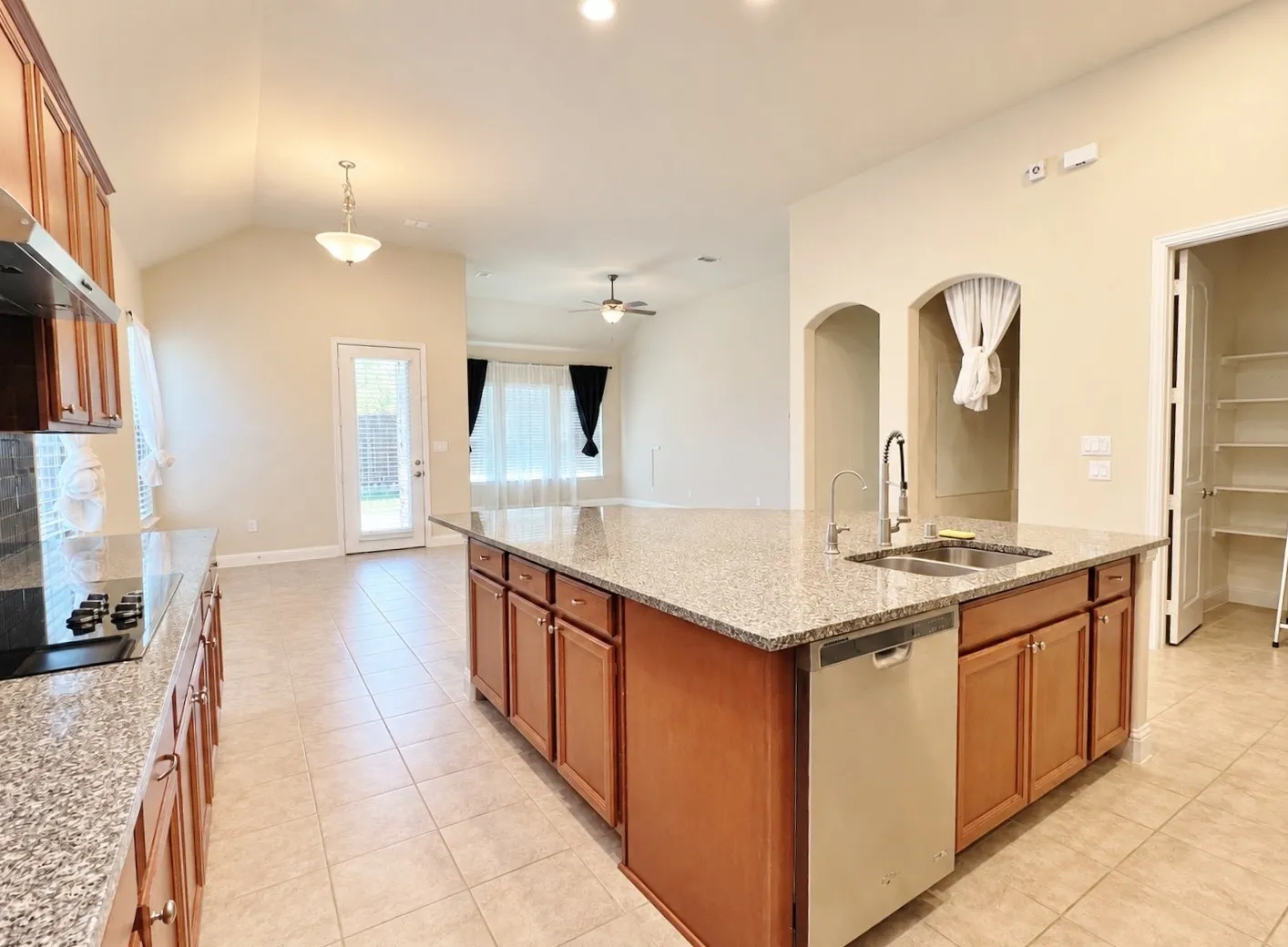 Single Family Residence For Rent in Denton County , 2645 Walnut Creek Lane, The Colony, Texas 75056, 3 Bedroom, 2 Bathroom, 3 Garage spaces, 2,338 Sqft, built in 2015, mls#21386774, Real Estate Agent in The Colony, Homes For Rent in Denton county, Homes For Rent in The Colony, Realtor in The Colony Texas, Real Estate Brokerage Independent Realty Texas, Luminita Cordes Realtor