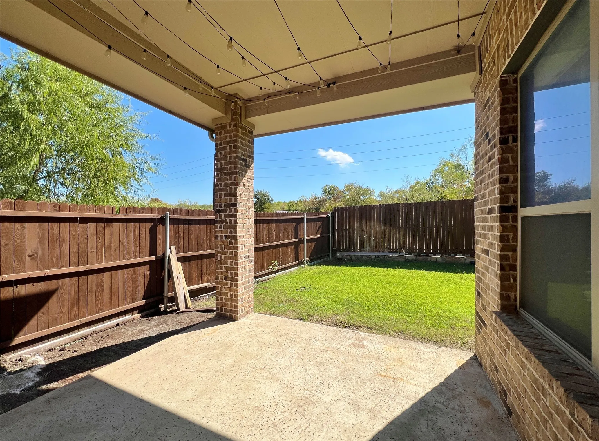 Single Family Residence For Rent in Denton County , 2645 Walnut Creek Lane, The Colony, Texas 75056, 3 Bedroom, 2 Bathroom, 3 Garage spaces, 2,338 Sqft, built in 2015, mls#21386774, Real Estate Agent in The Colony, Homes For Rent in Denton county, Homes For Rent in The Colony, Realtor in The Colony Texas, Real Estate Brokerage Independent Realty Texas, Luminita Cordes Realtor