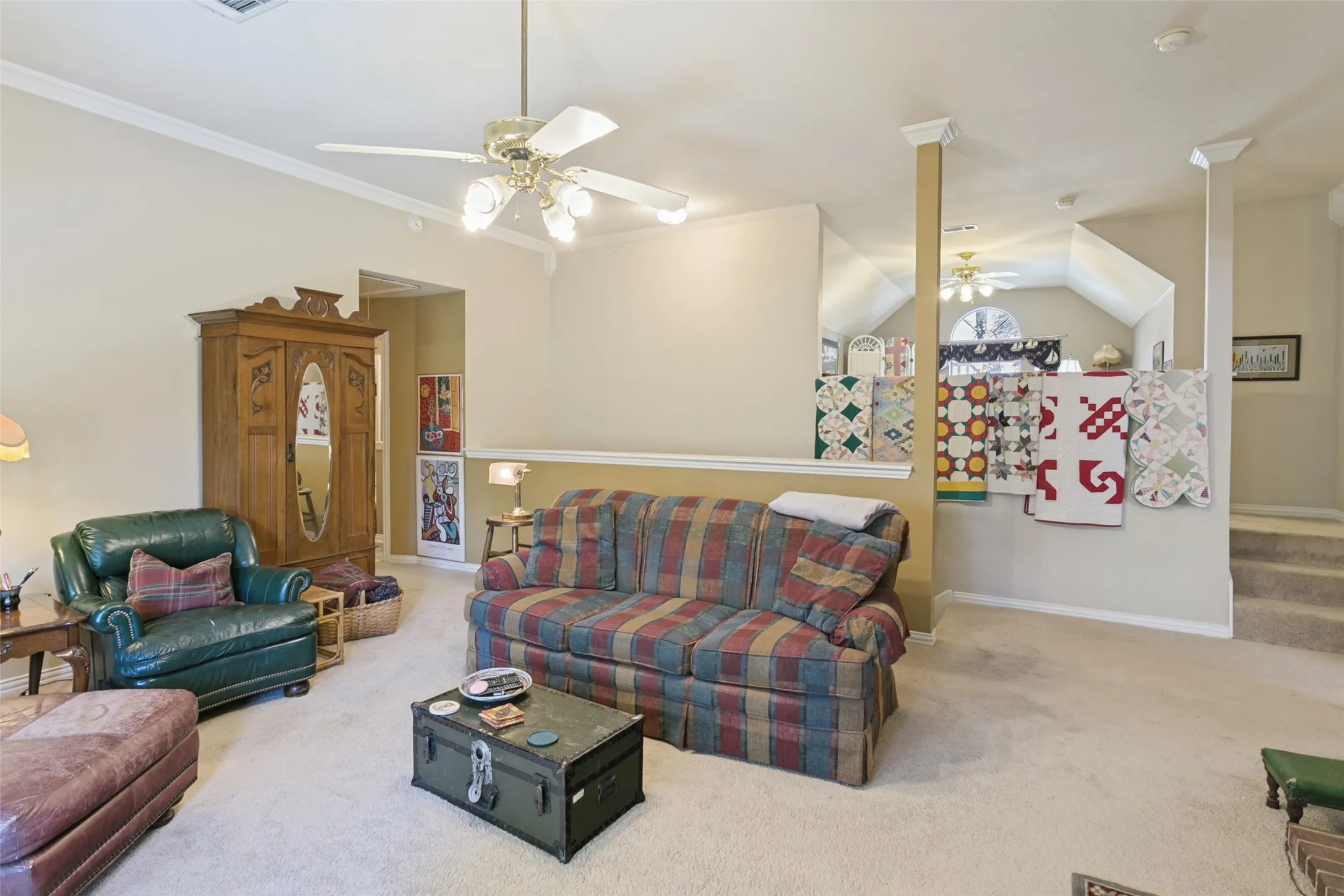 Single Family Residence For Sale in Tarrant County , 1814 Woodridge Drive, Arlington, Texas 76013, 4 Bedroom, 4 Bathroom, 2 Garage spaces, 3,287 Sqft, built in 1995, mls#21385723, Real Estate Agent in Arlington, Homes For Sale in Tarrant county, Homes For Sale in Arlington, Realtor in Arlington Texas, Real Estate Brokerage Independent Realty Texas, Luminita Cordes Realtor