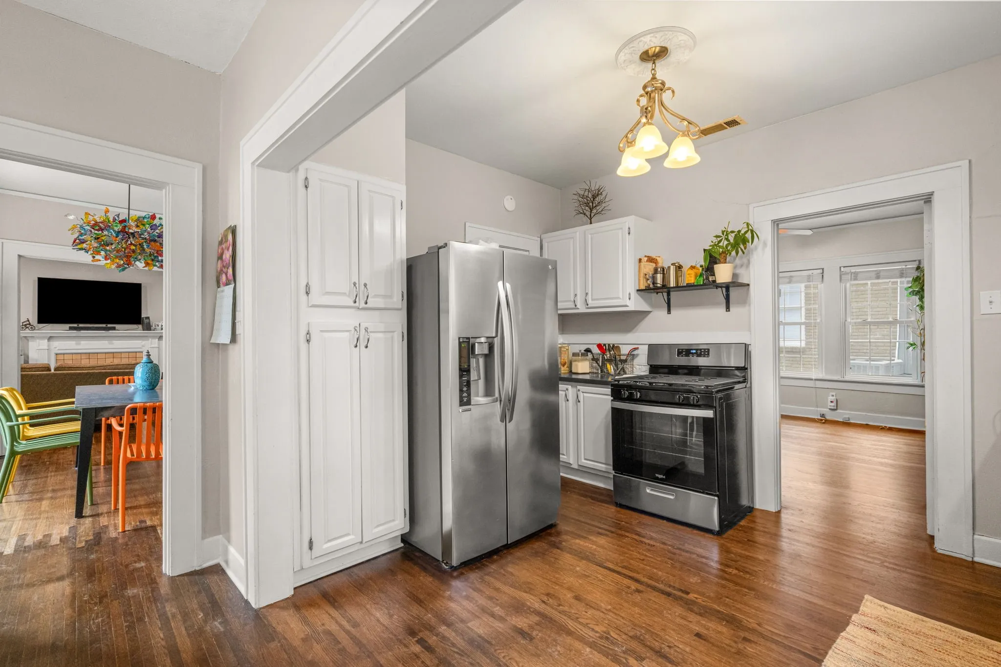 Single Family Residence For Sale in Tarrant County , 2736 Willing Avenue, Fort Worth, Texas 76110, 2 Bedroom, 1 Bathroom, 1 Garage spaces, 1,488 Sqft, built in 1927, mls#21383125, Real Estate Agent in Fort Worth, Homes For Sale in Tarrant county, Homes For Sale in Fort Worth, Realtor in Fort Worth Texas, Real Estate Brokerage Independent Realty Texas, Luminita Cordes Realtor