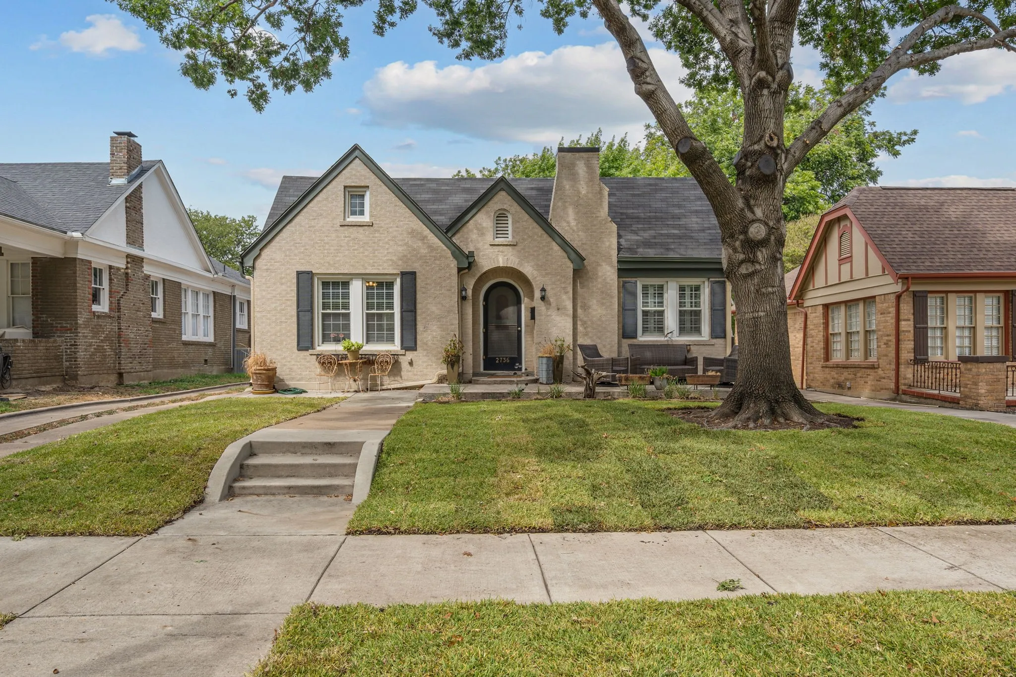 Single Family Residence For Sale