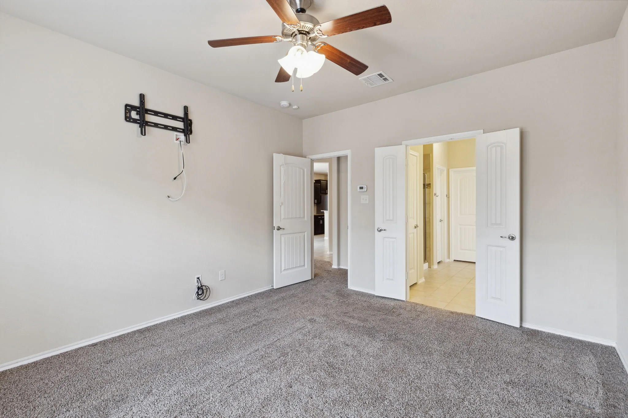 Single Family Residence For Rent in Collin County , 812 Gray Fox Drive, Mc Kinney, Texas 75071, 3 Bedroom, 3 Bathroom, 2 Garage spaces, 2,292 Sqft, built in 2016, mls#21386792, Real Estate Agent in Mc Kinney, Homes For Rent in Collin county, Homes For Rent in Mc Kinney, Realtor in Mc Kinney Texas, Real Estate Brokerage Independent Realty Texas, Luminita Cordes Realtor