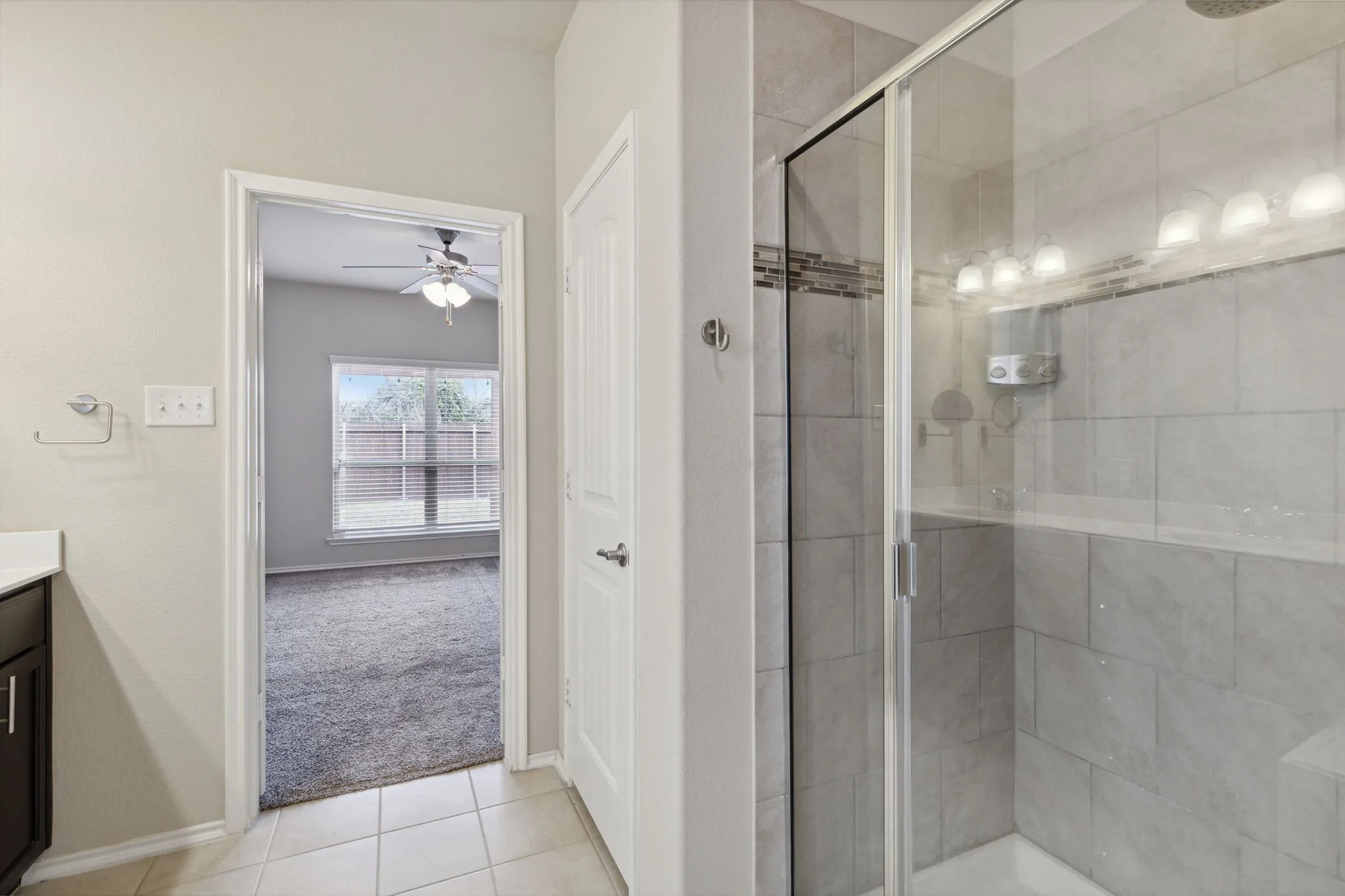 Single Family Residence For Rent in Collin County , 812 Gray Fox Drive, Mc Kinney, Texas 75071, 3 Bedroom, 3 Bathroom, 2 Garage spaces, 2,292 Sqft, built in 2016, mls#21386792, Real Estate Agent in Mc Kinney, Homes For Rent in Collin county, Homes For Rent in Mc Kinney, Realtor in Mc Kinney Texas, Real Estate Brokerage Independent Realty Texas, Luminita Cordes Realtor