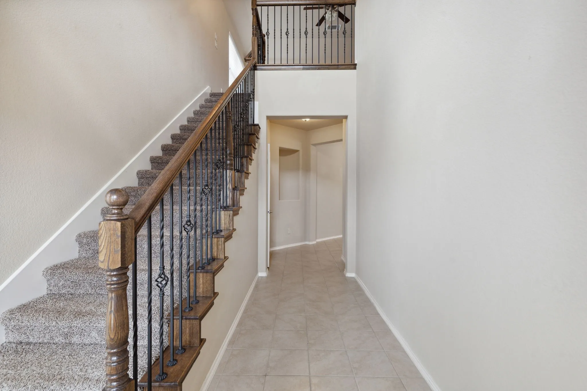 Single Family Residence For Rent in Collin County , 812 Gray Fox Drive, Mc Kinney, Texas 75071, 3 Bedroom, 3 Bathroom, 2 Garage spaces, 2,292 Sqft, built in 2016, mls#21386792, Real Estate Agent in Mc Kinney, Homes For Rent in Collin county, Homes For Rent in Mc Kinney, Realtor in Mc Kinney Texas, Real Estate Brokerage Independent Realty Texas, Luminita Cordes Realtor