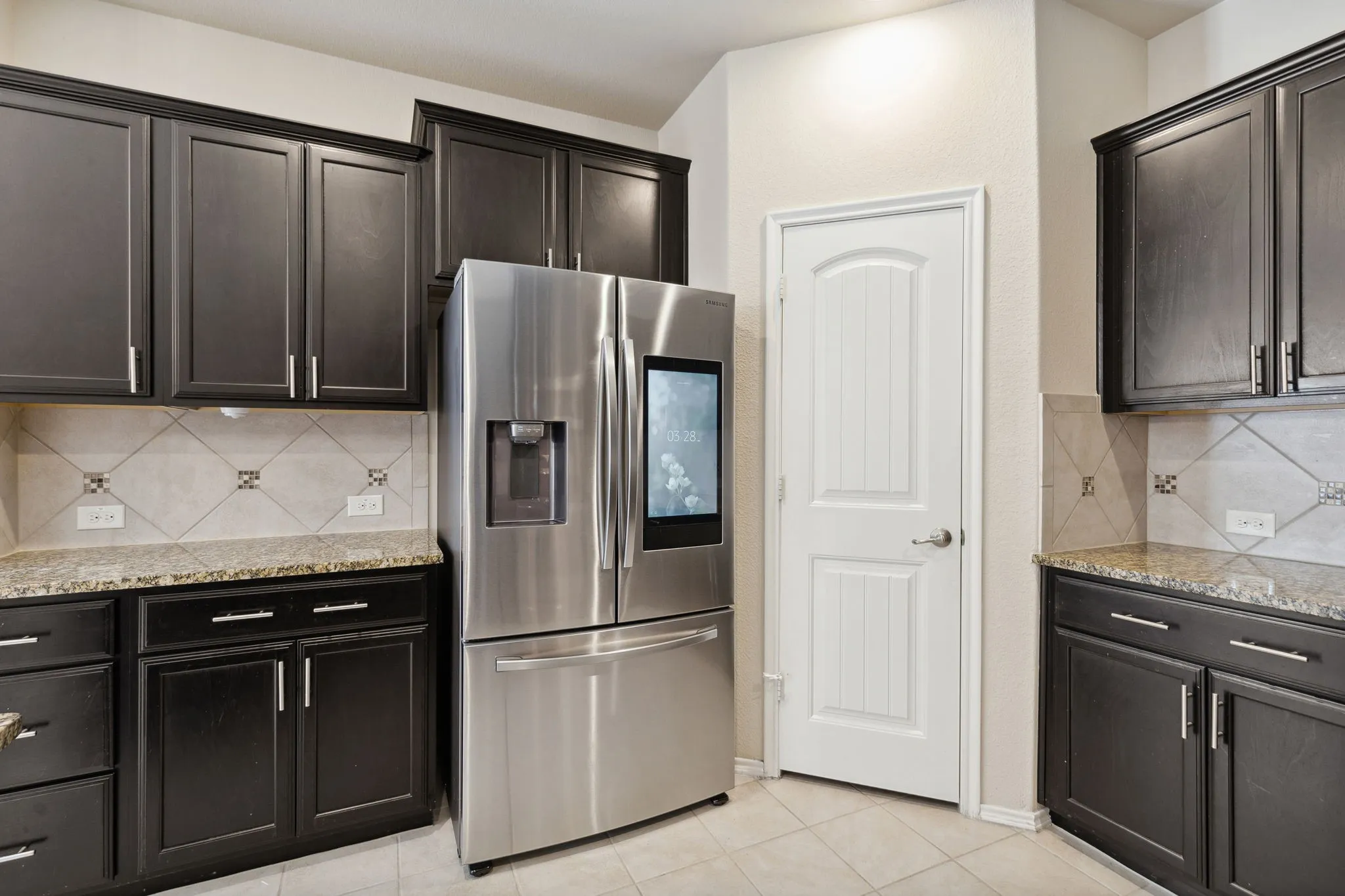 Single Family Residence For Rent in Collin County , 812 Gray Fox Drive, Mc Kinney, Texas 75071, 3 Bedroom, 3 Bathroom, 2 Garage spaces, 2,292 Sqft, built in 2016, mls#21386792, Real Estate Agent in Mc Kinney, Homes For Rent in Collin county, Homes For Rent in Mc Kinney, Realtor in Mc Kinney Texas, Real Estate Brokerage Independent Realty Texas, Luminita Cordes Realtor