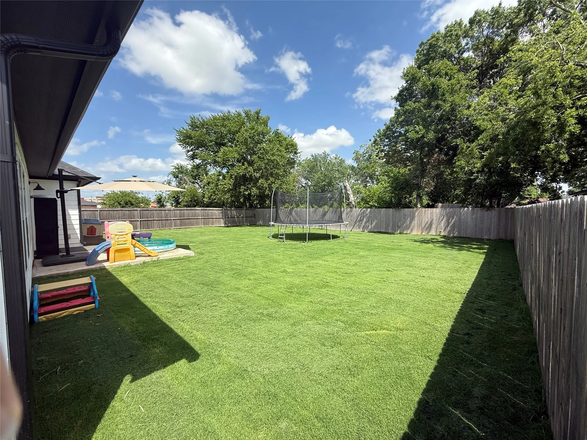 Single Family Residence For Rent in Kaufman County , 424 N Mcgraw Street, Forney, Texas 75126, 3 Bedroom, 2 Bathroom, 2 Garage spaces, 2,004 Sqft, built in 2022, mls#21386793, Real Estate Agent in Forney, Homes For Rent in Kaufman county, Homes For Rent in Forney, Realtor in Forney Texas, Real Estate Brokerage Independent Realty Texas, Luminita Cordes Realtor