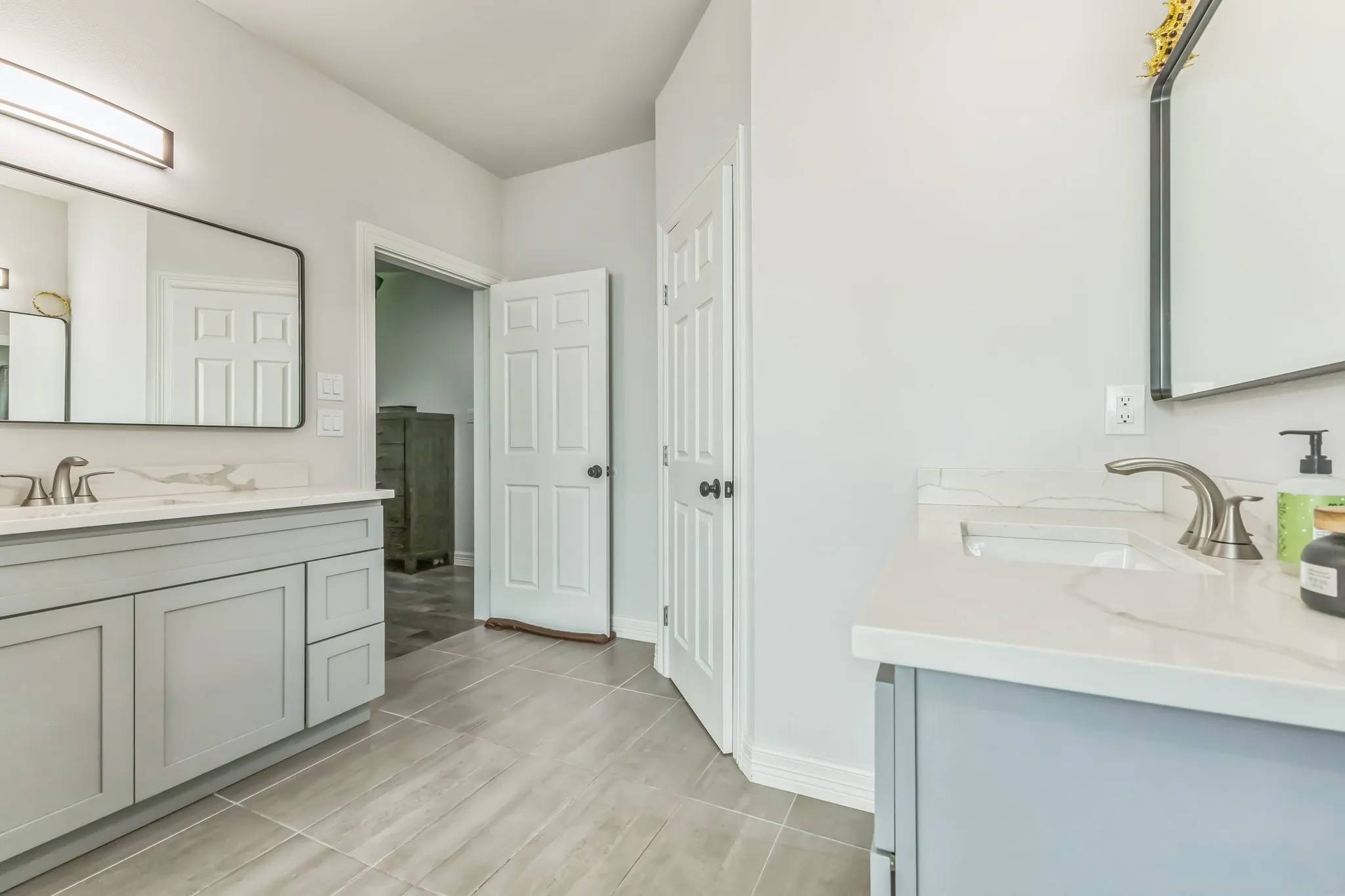 Single Family Residence For Rent in Kaufman County , 424 N Mcgraw Street, Forney, Texas 75126, 3 Bedroom, 2 Bathroom, 2 Garage spaces, 2,004 Sqft, built in 2022, mls#21386793, Real Estate Agent in Forney, Homes For Rent in Kaufman county, Homes For Rent in Forney, Realtor in Forney Texas, Real Estate Brokerage Independent Realty Texas, Luminita Cordes Realtor