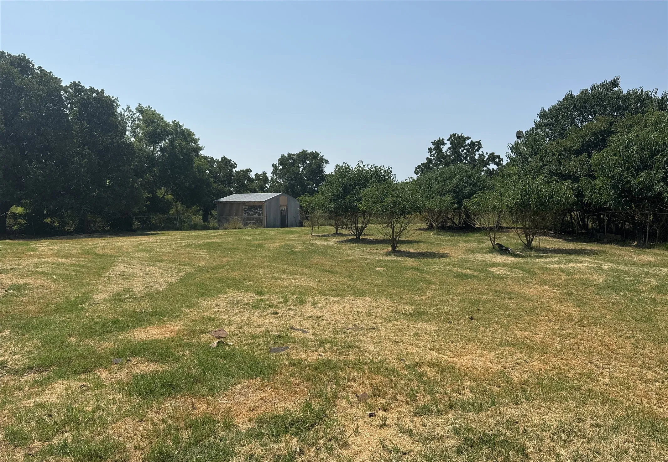 Single Family Residence For Sale in Eastland County , 319 County Road 164, Eastland, Texas 76448, 3 Bedroom, 2 Bathroom, 2 Garage spaces, 2,040 Sqft, built in 1984, mls#21275736, Real Estate Agent in Eastland, Homes For Sale in Eastland county, Homes For Sale in Eastland, Realtor in Eastland Texas, Real Estate Brokerage Independent Realty Texas, Luminita Cordes Realtor