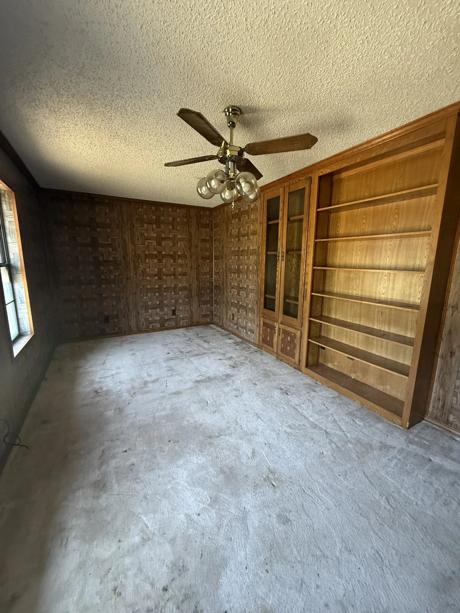 Single Family Residence For Sale in Eastland County , 319 County Road 164, Eastland, Texas 76448, 3 Bedroom, 2 Bathroom, 2 Garage spaces, 2,040 Sqft, built in 1984, mls#21275736, Real Estate Agent in Eastland, Homes For Sale in Eastland county, Homes For Sale in Eastland, Realtor in Eastland Texas, Real Estate Brokerage Independent Realty Texas, Luminita Cordes Realtor