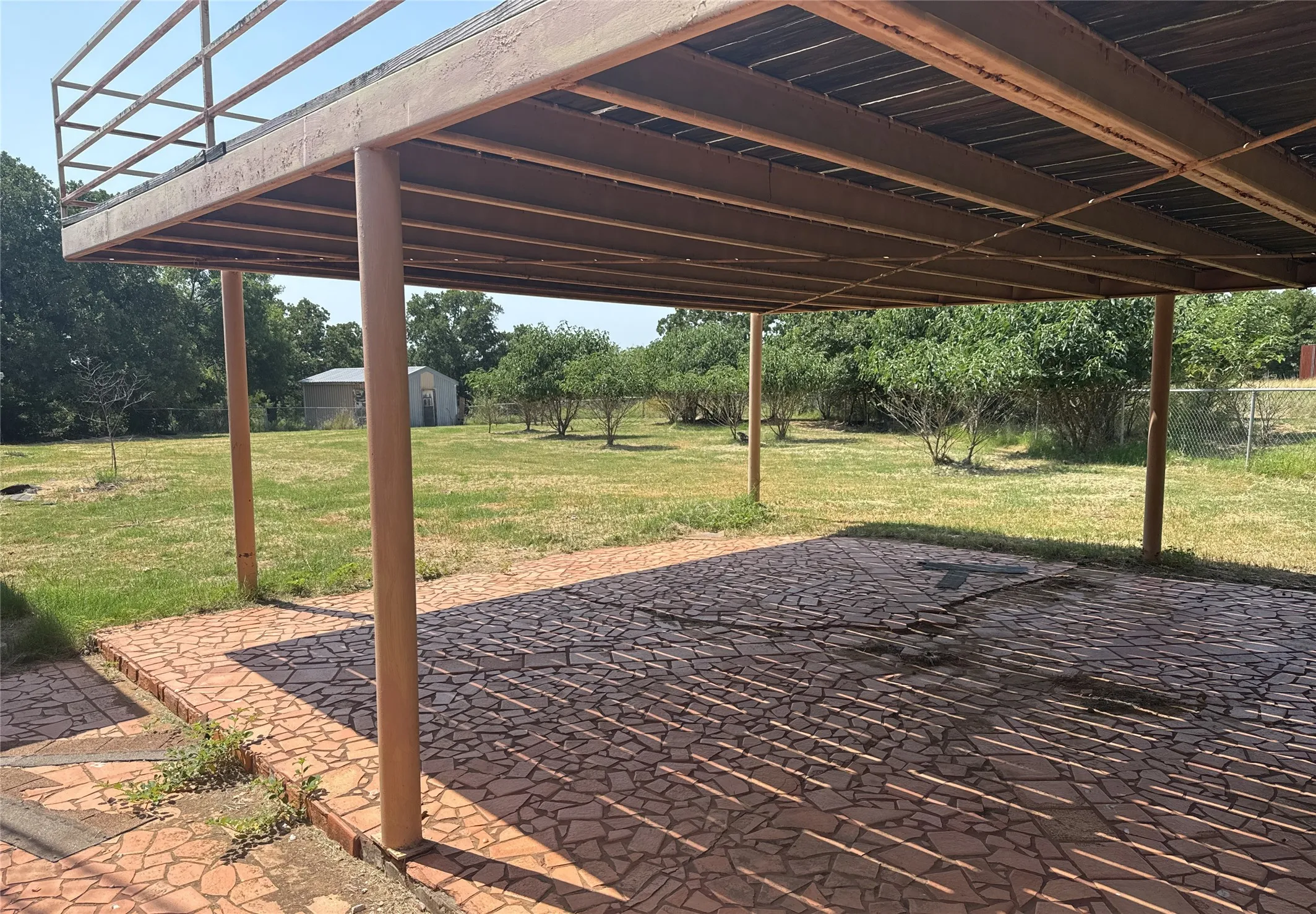 Single Family Residence For Sale in Eastland County , 319 County Road 164, Eastland, Texas 76448, 3 Bedroom, 2 Bathroom, 2 Garage spaces, 2,040 Sqft, built in 1984, mls#21275736, Real Estate Agent in Eastland, Homes For Sale in Eastland county, Homes For Sale in Eastland, Realtor in Eastland Texas, Real Estate Brokerage Independent Realty Texas, Luminita Cordes Realtor
