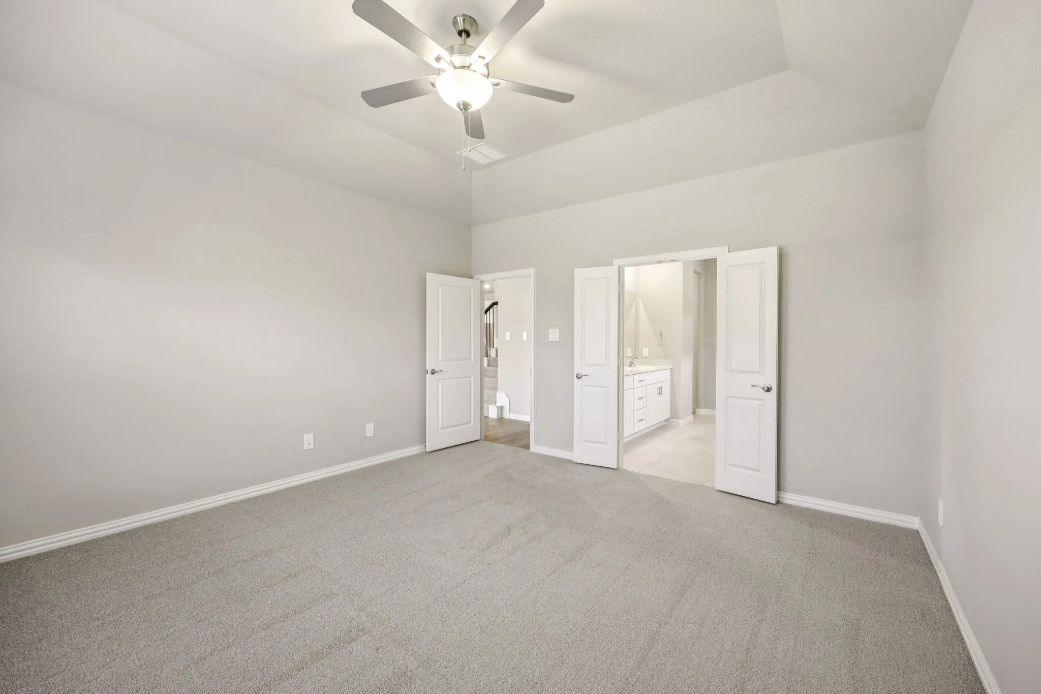Photo is not of the actual home, but is an inspirational photo of builder’s model home and may depict options, furnishings, and/or decorator features that are not included.