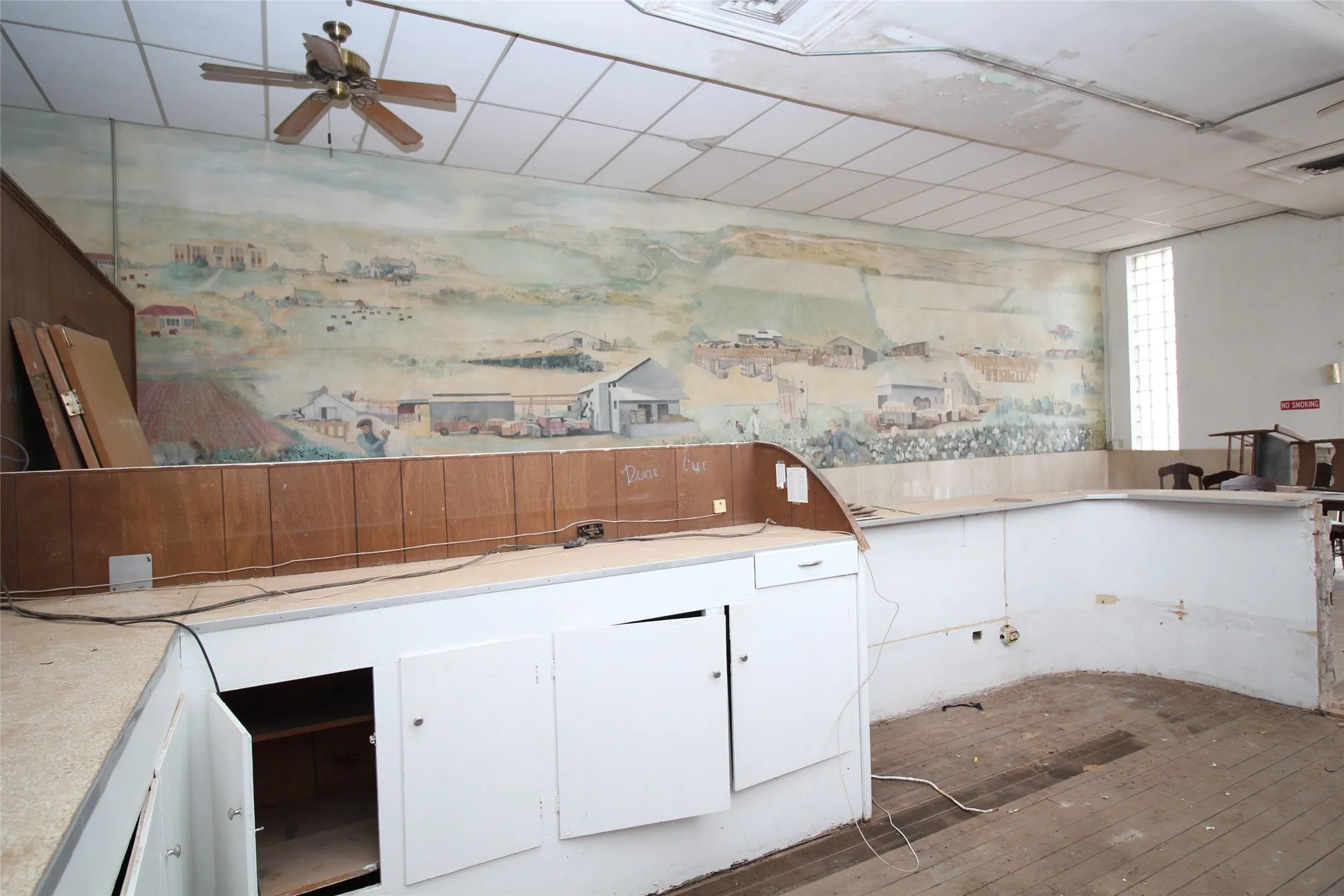 Office For Sale in Knox County , 202 N Central Avenue, Knox City, Texas 79529, 0, 0, Garage spaces, 0 Sqft, built in 1940, mls#21386794, Real Estate Agent in Knox City, Homes For Sale in Knox county, Homes For Sale in Knox City, Realtor in Knox City Texas, Real Estate Brokerage Independent Realty Texas, Luminita Cordes Realtor