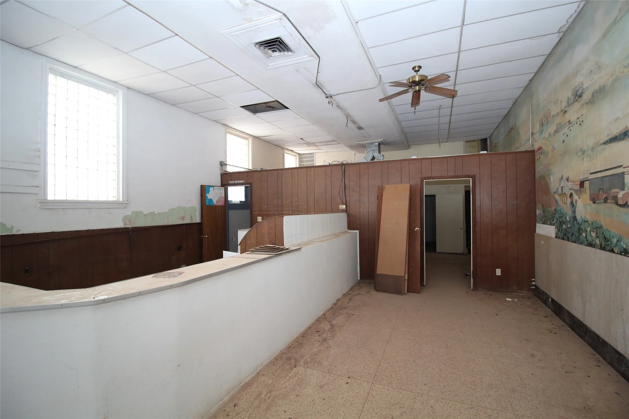 Office For Sale in Knox County , 202 N Central Avenue, Knox City, Texas 79529, 0, 0, Garage spaces, 0 Sqft, built in 1940, mls#21386794, Real Estate Agent in Knox City, Homes For Sale in Knox county, Homes For Sale in Knox City, Realtor in Knox City Texas, Real Estate Brokerage Independent Realty Texas, Luminita Cordes Realtor