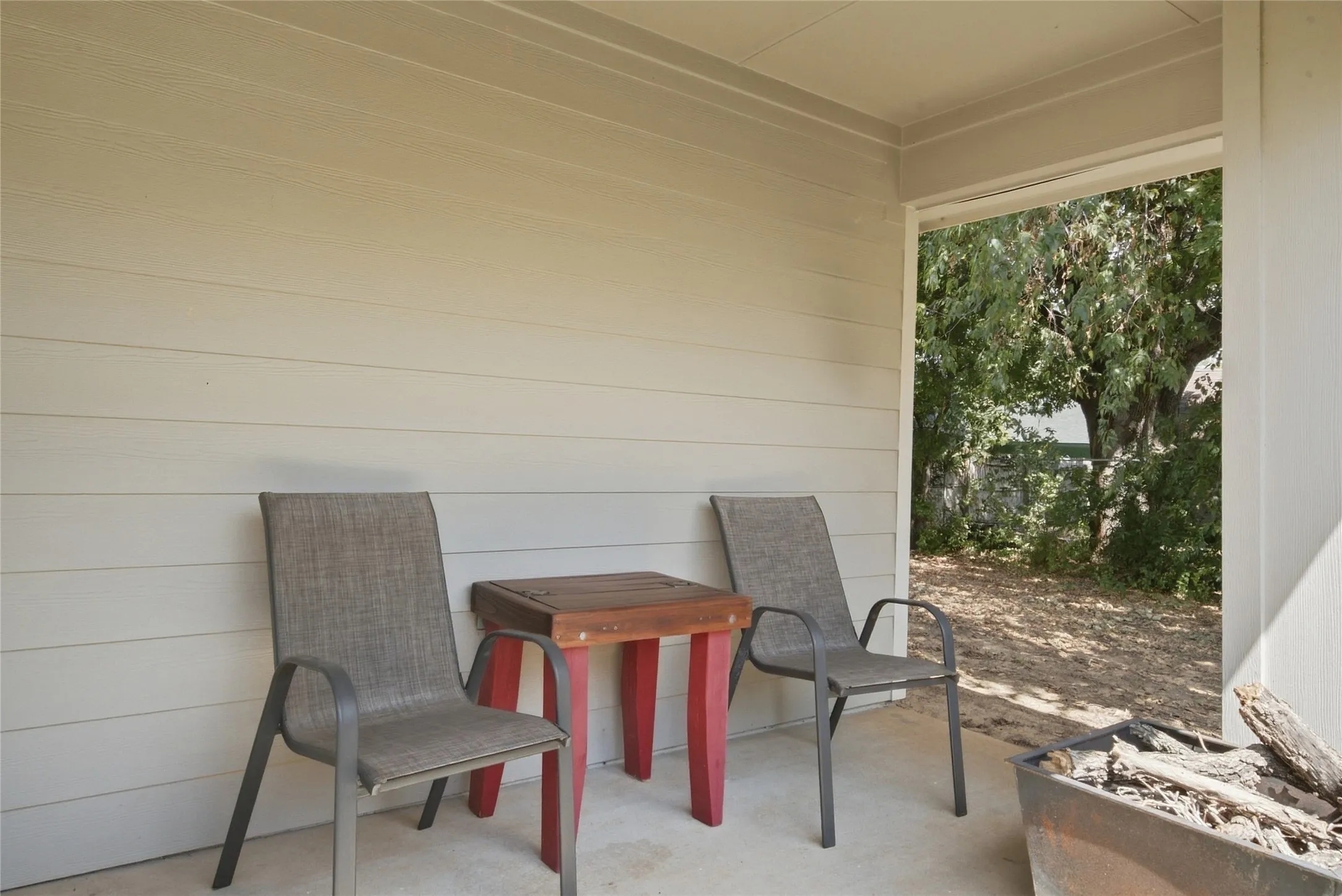 Single Family Residence For Sale in Parker County , 211 Clover Circle, Weatherford, Texas 76086, 3 Bedroom, 2 Bathroom, 2 Garage spaces, 1,332 Sqft, built in 2021, mls#21384045, Real Estate Agent in Weatherford, Homes For Sale in Parker county, Homes For Sale in Weatherford, Realtor in Weatherford Texas, Real Estate Brokerage Independent Realty Texas, Luminita Cordes Realtor