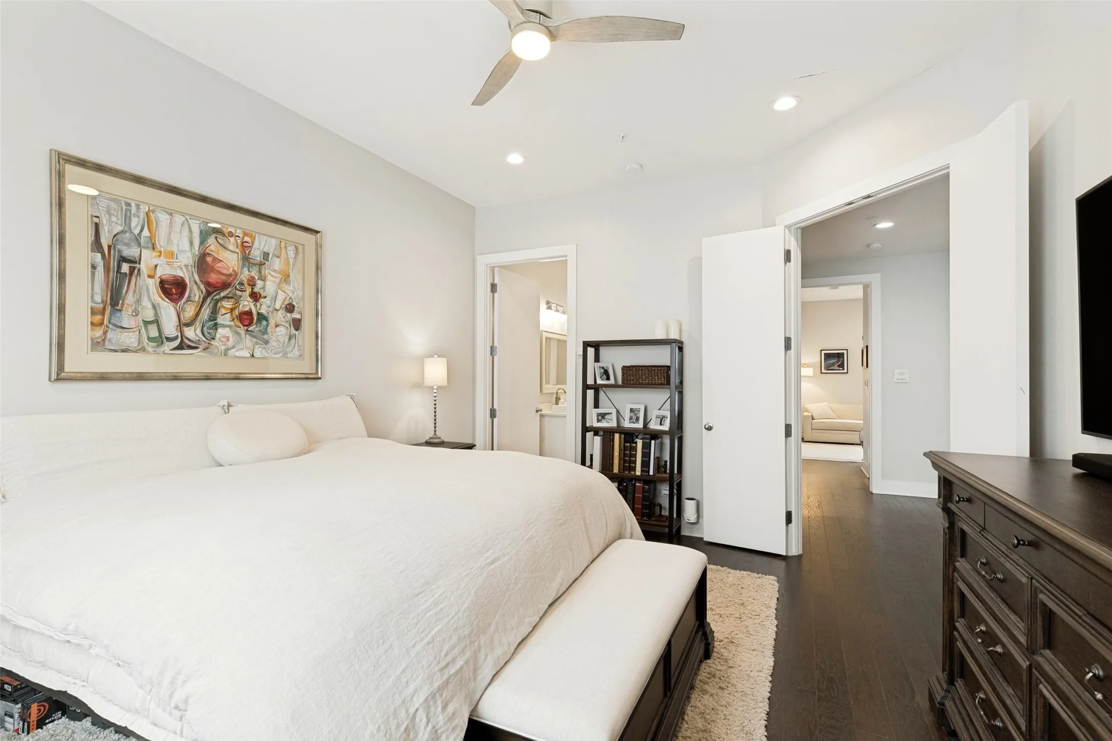 Townhouse For Sale in Dallas County , 4060 Spring Valley Road 101, Farmers Branch, Texas 75244, 3 Bedroom, 5 Bathroom, 2 Garage spaces, 2,347 Sqft, built in 2016, mls#21386587, Real Estate Agent in Farmers Branch, Homes For Sale in Dallas county, Homes For Sale in Farmers Branch, Realtor in Farmers Branch Texas, Real Estate Brokerage Independent Realty Texas, Luminita Cordes Realtor