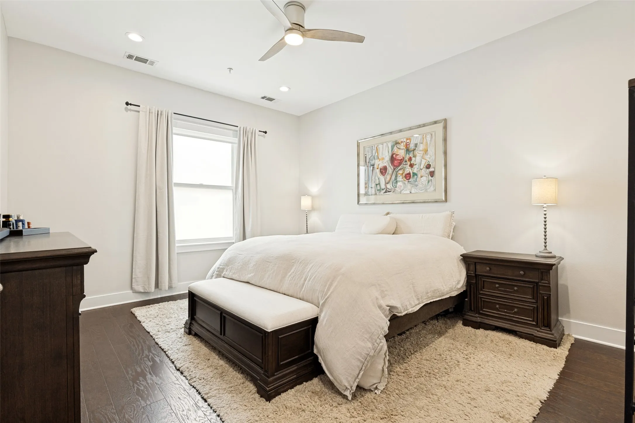 Townhouse For Sale in Dallas County , 4060 Spring Valley Road 101, Farmers Branch, Texas 75244, 3 Bedroom, 5 Bathroom, 2 Garage spaces, 2,347 Sqft, built in 2016, mls#21386587, Real Estate Agent in Farmers Branch, Homes For Sale in Dallas county, Homes For Sale in Farmers Branch, Realtor in Farmers Branch Texas, Real Estate Brokerage Independent Realty Texas, Luminita Cordes Realtor