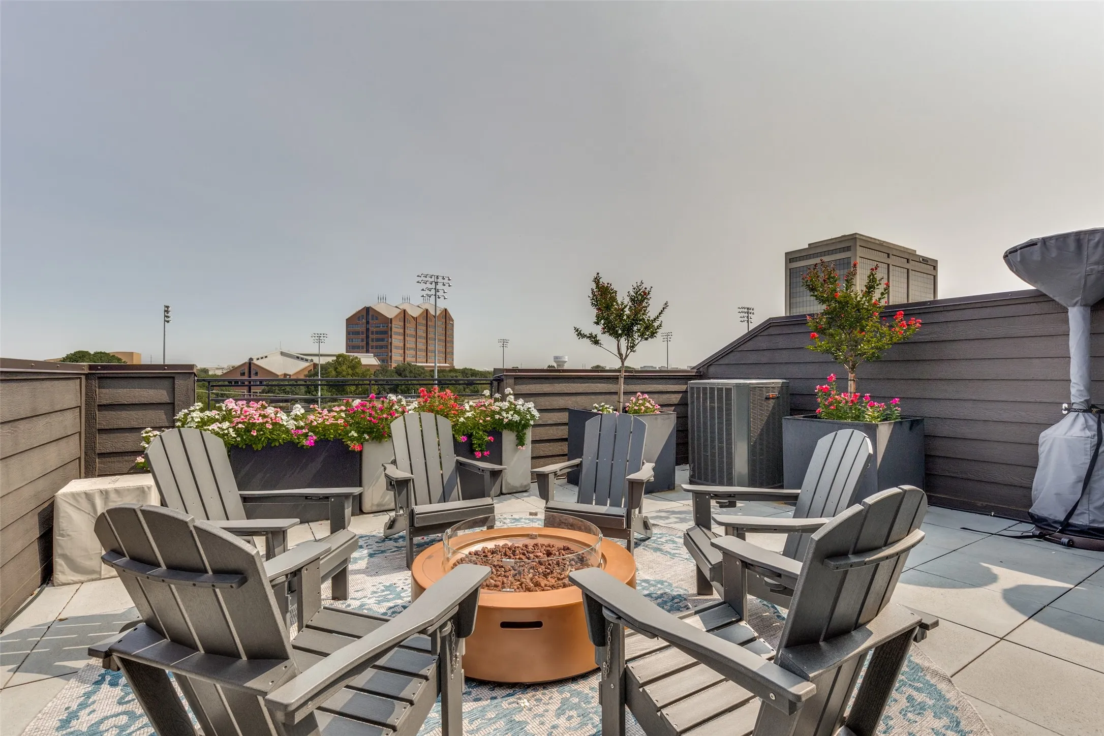 Townhouse For Sale in Dallas County , 4060 Spring Valley Road 101, Farmers Branch, Texas 75244, 3 Bedroom, 5 Bathroom, 2 Garage spaces, 2,347 Sqft, built in 2016, mls#21386587, Real Estate Agent in Farmers Branch, Homes For Sale in Dallas county, Homes For Sale in Farmers Branch, Realtor in Farmers Branch Texas, Real Estate Brokerage Independent Realty Texas, Luminita Cordes Realtor
