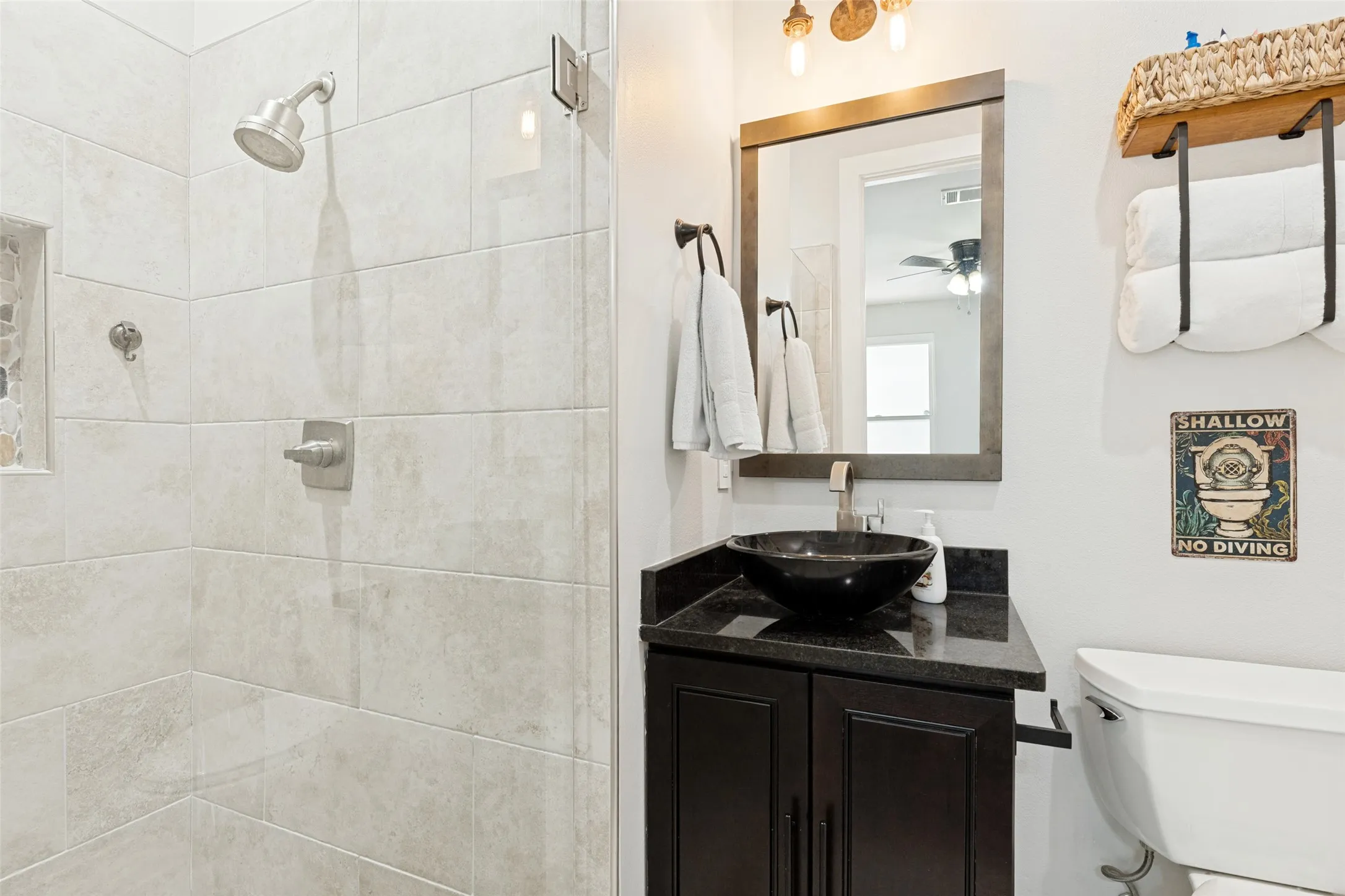 Townhouse For Sale in Dallas County , 4060 Spring Valley Road 101, Farmers Branch, Texas 75244, 3 Bedroom, 5 Bathroom, 2 Garage spaces, 2,347 Sqft, built in 2016, mls#21386587, Real Estate Agent in Farmers Branch, Homes For Sale in Dallas county, Homes For Sale in Farmers Branch, Realtor in Farmers Branch Texas, Real Estate Brokerage Independent Realty Texas, Luminita Cordes Realtor