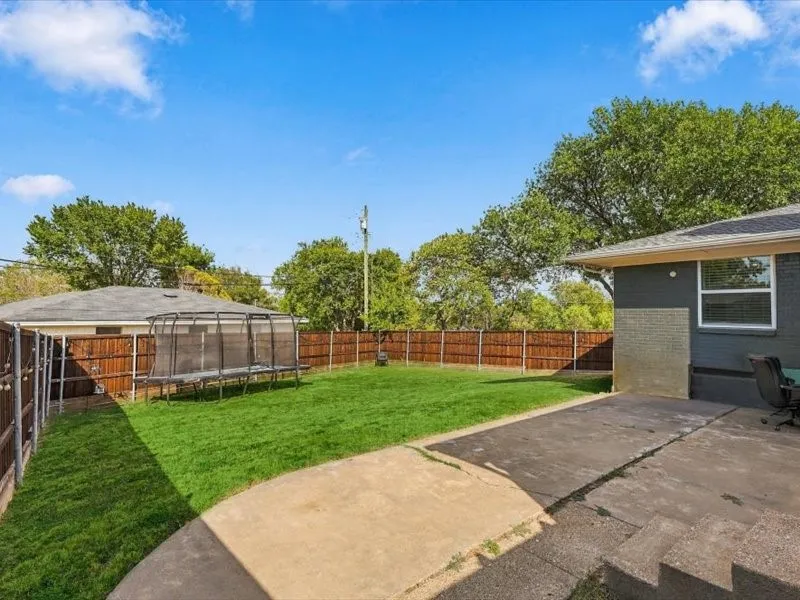 Single Family Residence For Sale in Rockwall County , 108 Joe White Street, Rockwall, Texas 75087, 3 Bedroom, 3 Bathroom, 2 Garage spaces, 1,592 Sqft, built in 1975, mls#21376871, Real Estate Agent in Rockwall, Homes For Sale in Rockwall county, Homes For Sale in Rockwall, Realtor in Rockwall Texas, Real Estate Brokerage Independent Realty Texas, Luminita Cordes Realtor