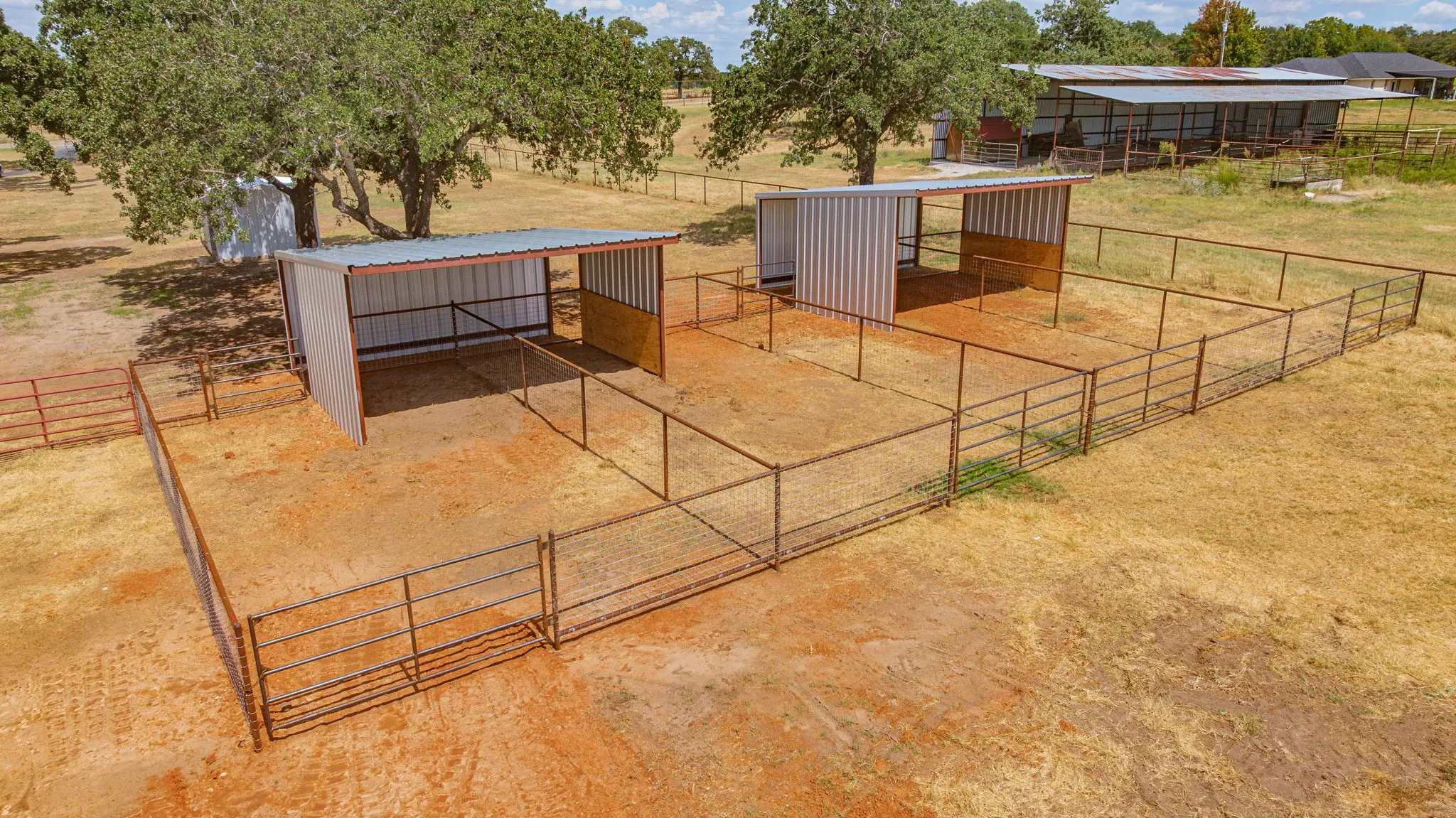 Single Family Residence For Sale in Erath County , 1490 County Road 185, Stephenville, Texas 76401, 4 Bedroom, 3 Bathroom, Garage spaces, 1,930 Sqft, built in 1960, mls#21385939, Real Estate Agent in Stephenville, Homes For Sale in Erath county, Homes For Sale in Stephenville, Realtor in Stephenville Texas, Real Estate Brokerage Independent Realty Texas, Luminita Cordes Realtor