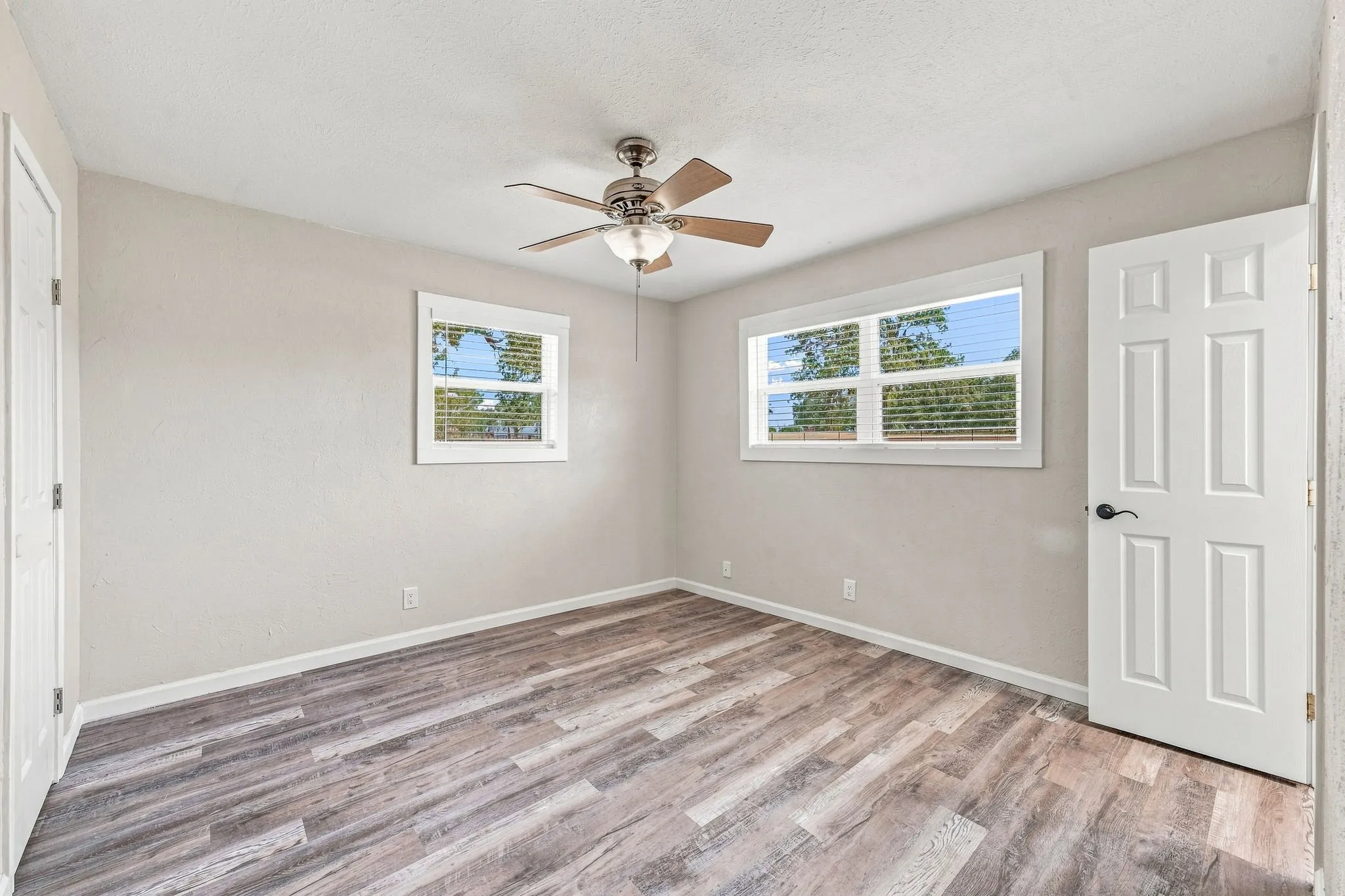 Single Family Residence For Sale in Erath County , 1490 County Road 185, Stephenville, Texas 76401, 4 Bedroom, 3 Bathroom, Garage spaces, 1,930 Sqft, built in 1960, mls#21385939, Real Estate Agent in Stephenville, Homes For Sale in Erath county, Homes For Sale in Stephenville, Realtor in Stephenville Texas, Real Estate Brokerage Independent Realty Texas, Luminita Cordes Realtor