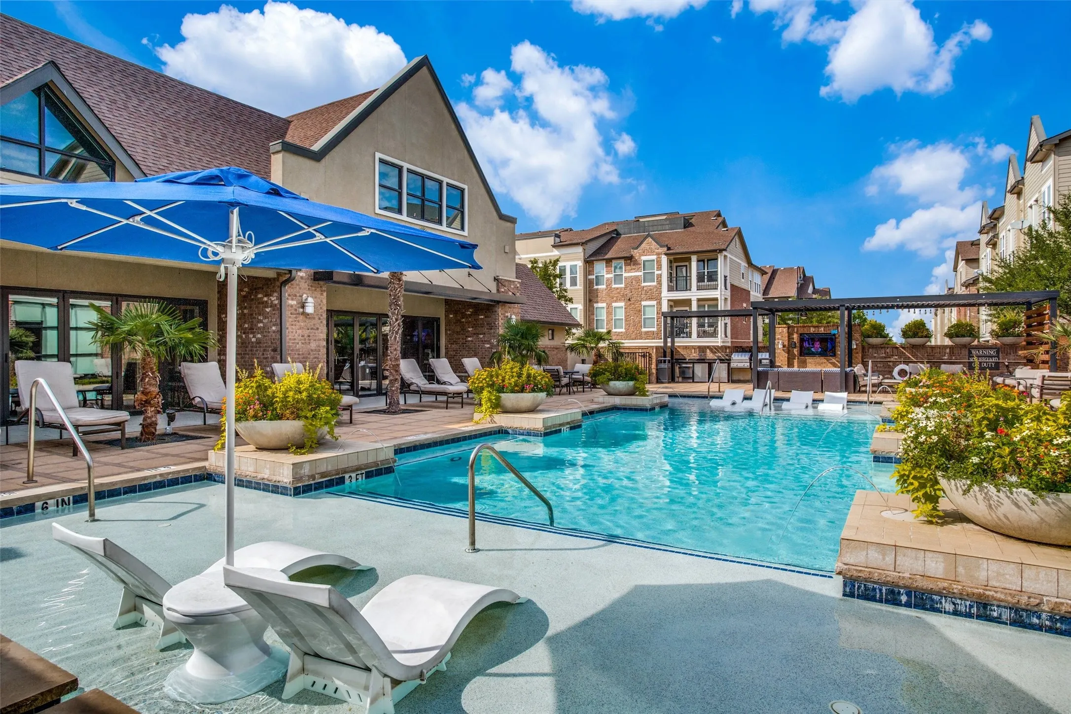 Apartment For Rent in Denton County , 4200 Broadway Avenue 9306, Flower Mound, Texas 75028, 2 Bedroom, 2 Bathroom, Garage spaces, 1,011 Sqft, built in 2010, mls#21386813, Real Estate Agent in Flower Mound, Homes For Rent in Denton county, Homes For Rent in Flower Mound, Realtor in Flower Mound Texas, Real Estate Brokerage Independent Realty Texas, Luminita Cordes Realtor
