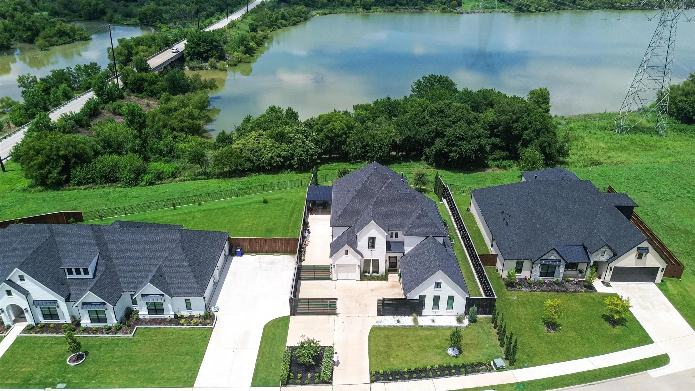 Single Family Residence For Rent in Tarrant County , 5105 Havana Drive, Mansfield, Texas 76063, 4 Bedroom, 4 Bathroom, 3 Garage spaces, 3,718 Sqft, built in 2021, mls#21386818, Real Estate Agent in Mansfield, Homes For Rent in Tarrant county, Homes For Rent in Mansfield, Realtor in Mansfield Texas, Real Estate Brokerage Independent Realty Texas, Luminita Cordes Realtor