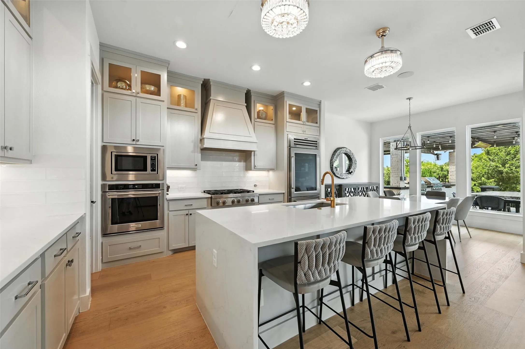 Single Family Residence For Rent in Tarrant County , 5105 Havana Drive, Mansfield, Texas 76063, 4 Bedroom, 4 Bathroom, 3 Garage spaces, 3,718 Sqft, built in 2021, mls#21386818, Real Estate Agent in Mansfield, Homes For Rent in Tarrant county, Homes For Rent in Mansfield, Realtor in Mansfield Texas, Real Estate Brokerage Independent Realty Texas, Luminita Cordes Realtor