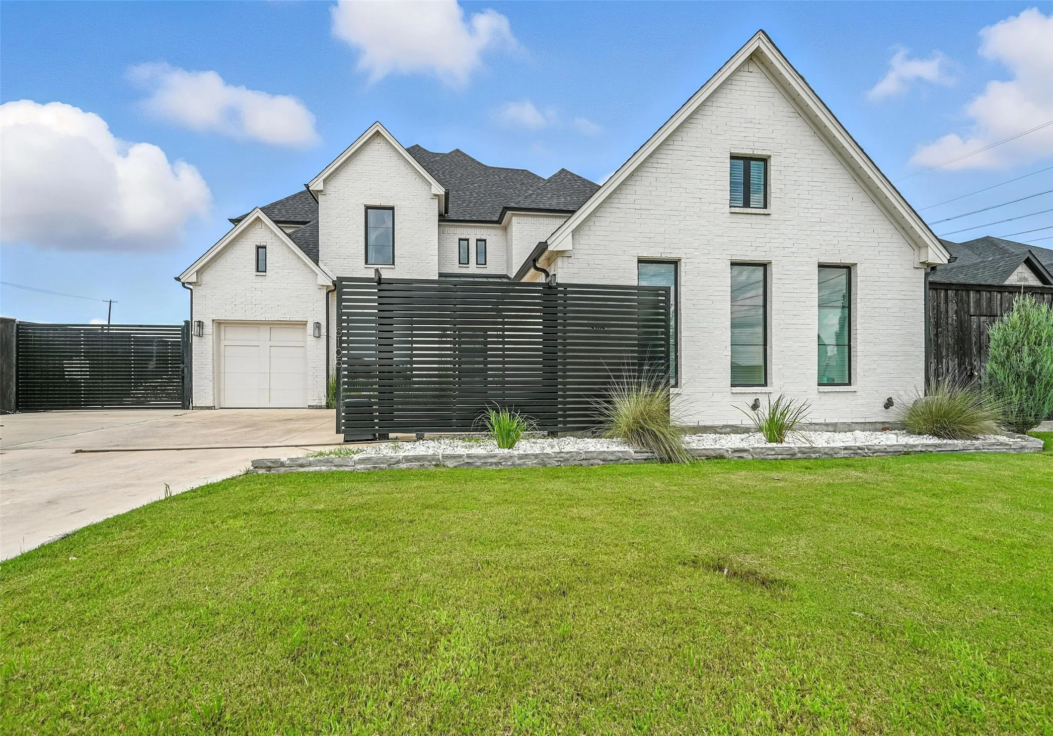 Single Family Residence For Rent in Tarrant County , 5105 Havana Drive, Mansfield, Texas 76063, 4 Bedroom, 4 Bathroom, 3 Garage spaces, 3,718 Sqft, built in 2021, mls#21386818, Real Estate Agent in Mansfield, Homes For Rent in Tarrant county, Homes For Rent in Mansfield, Realtor in Mansfield Texas, Real Estate Brokerage Independent Realty Texas, Luminita Cordes Realtor