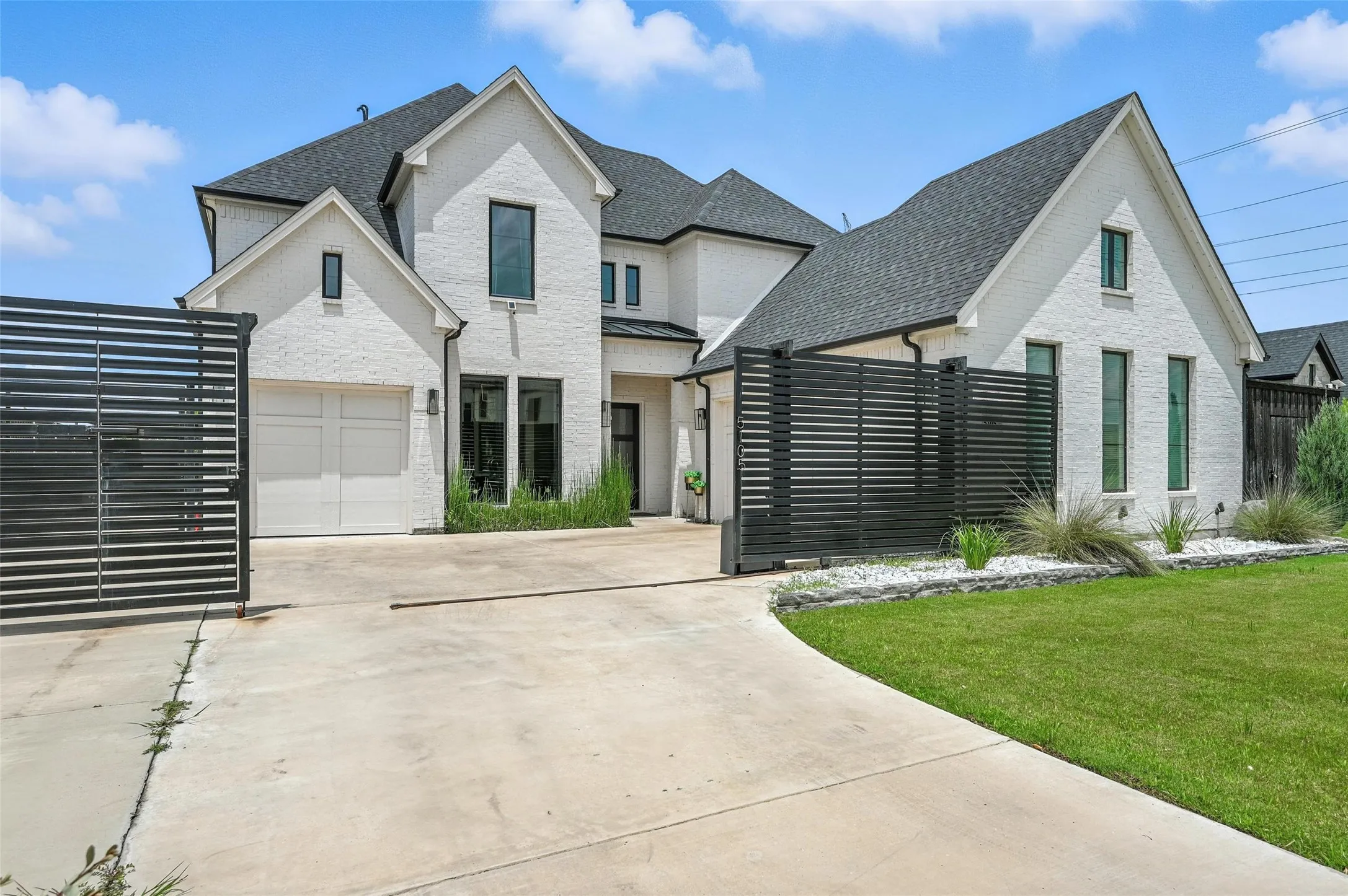 Single Family Residence For Rent in Tarrant County , 5105 Havana Drive, Mansfield, Texas 76063, 4 Bedroom, 4 Bathroom, 3 Garage spaces, 3,718 Sqft, built in 2021, mls#21386818, Real Estate Agent in Mansfield, Homes For Rent in Tarrant county, Homes For Rent in Mansfield, Realtor in Mansfield Texas, Real Estate Brokerage Independent Realty Texas, Luminita Cordes Realtor