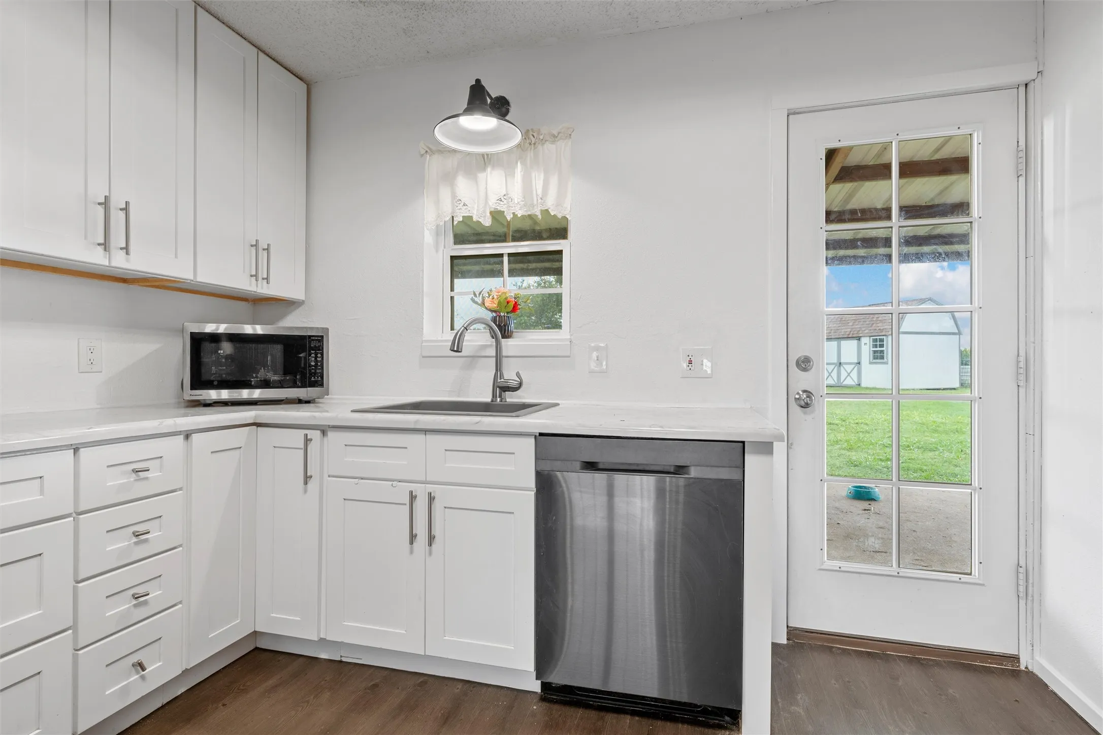 Single Family Residence For Rent in Hill County , 2851 Fm 339, Mount Calm, Texas 76673, 3 Bedroom, 1 Bathroom, 1 Garage spaces, 1,334 Sqft, built in 1991, mls#21385025, Real Estate Agent in Mount Calm, Homes For Rent in Hill county, Homes For Rent in Mount Calm, Realtor in Mount Calm Texas, Real Estate Brokerage Independent Realty Texas, Luminita Cordes Realtor