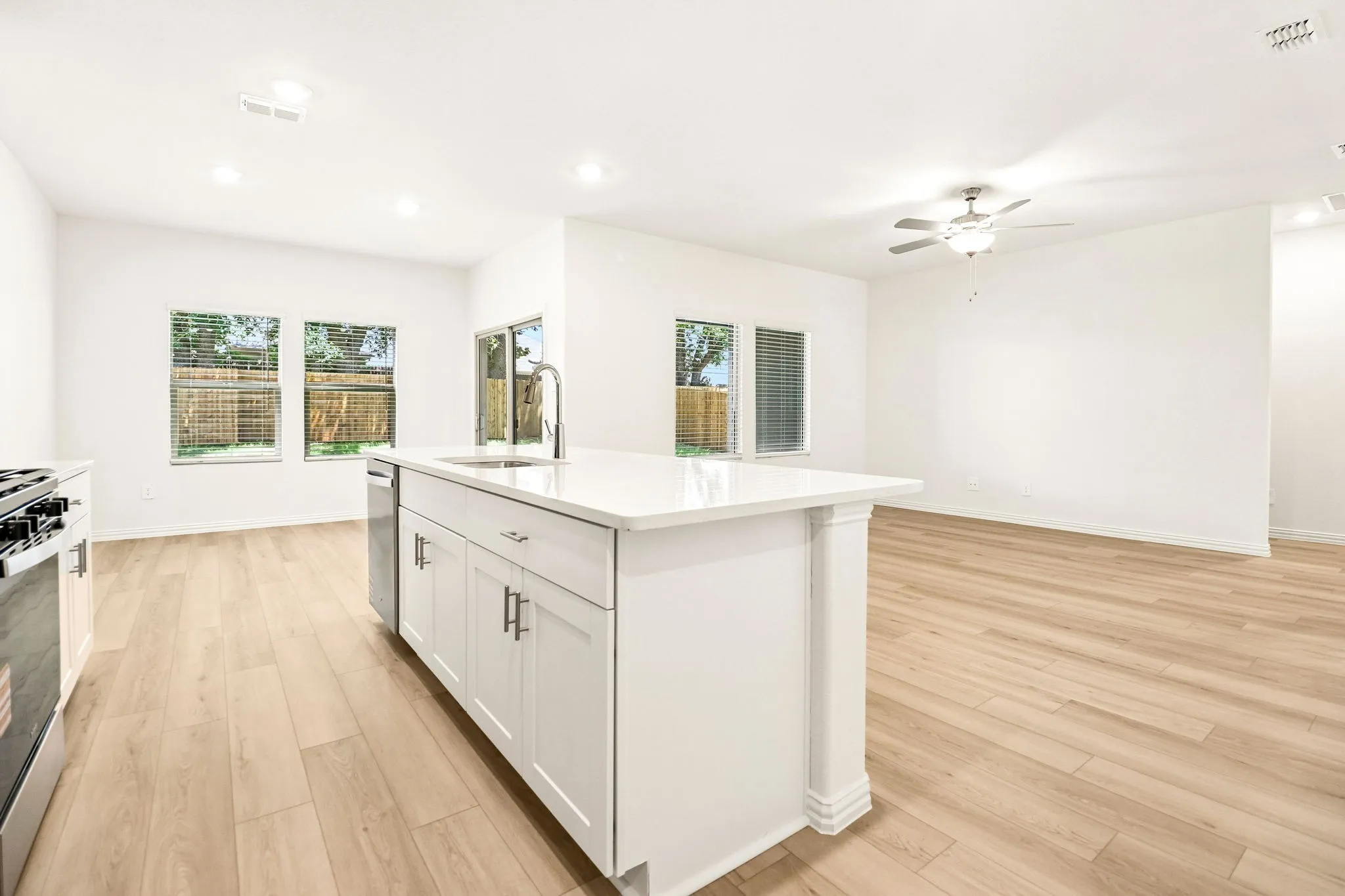 Photo is not of the actual home, but is an inspirational photo of builder’s model home and may depict options, furnishings, and/or decorator features that are not included.