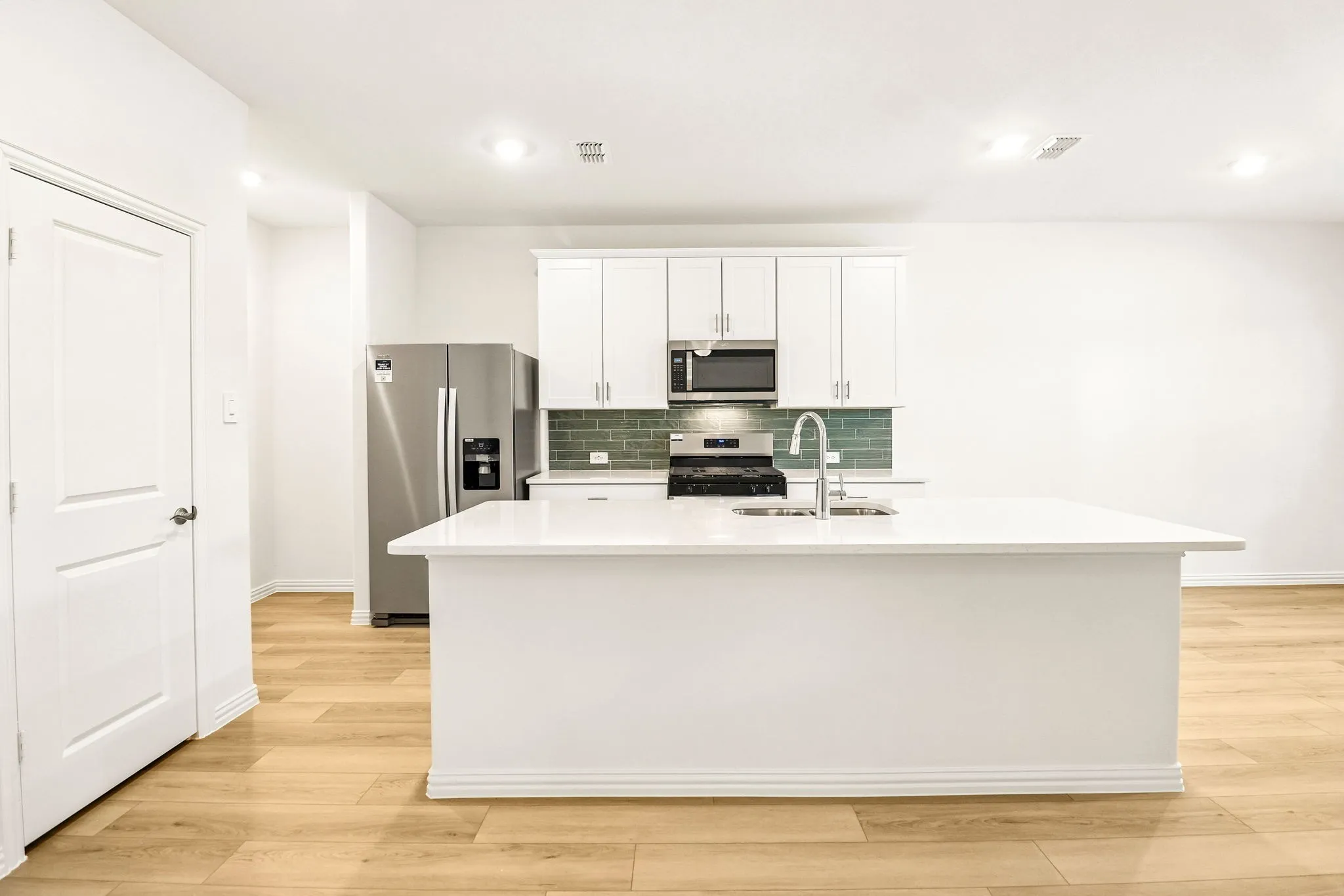 Photo is not of the actual home, but is an inspirational photo of builder’s model home and may depict options, furnishings, and/or decorator features that are not included.