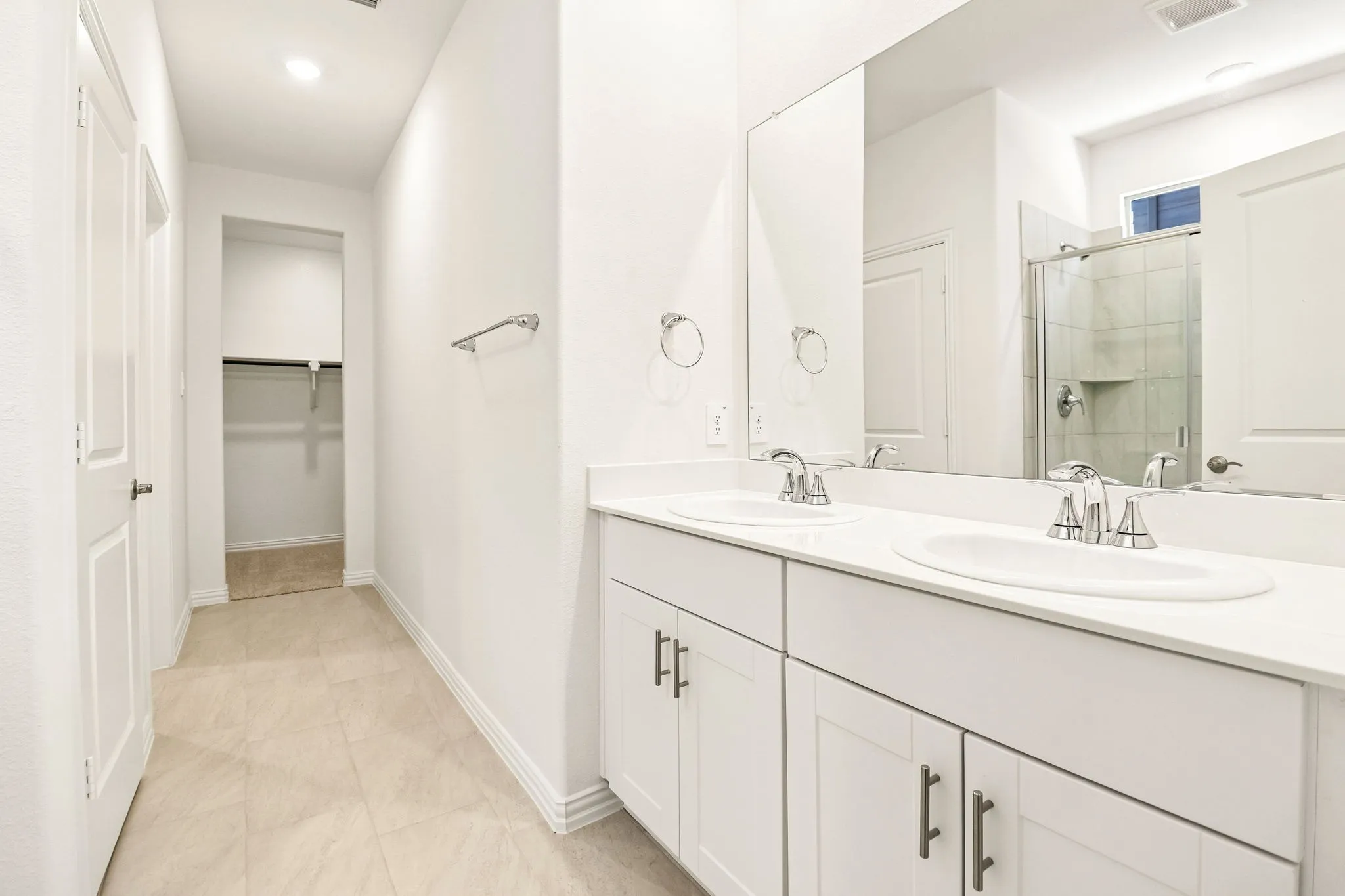 Photo is not of the actual home, but is an inspirational photo of builder’s model home and may depict options, furnishings, and/or decorator features that are not included.