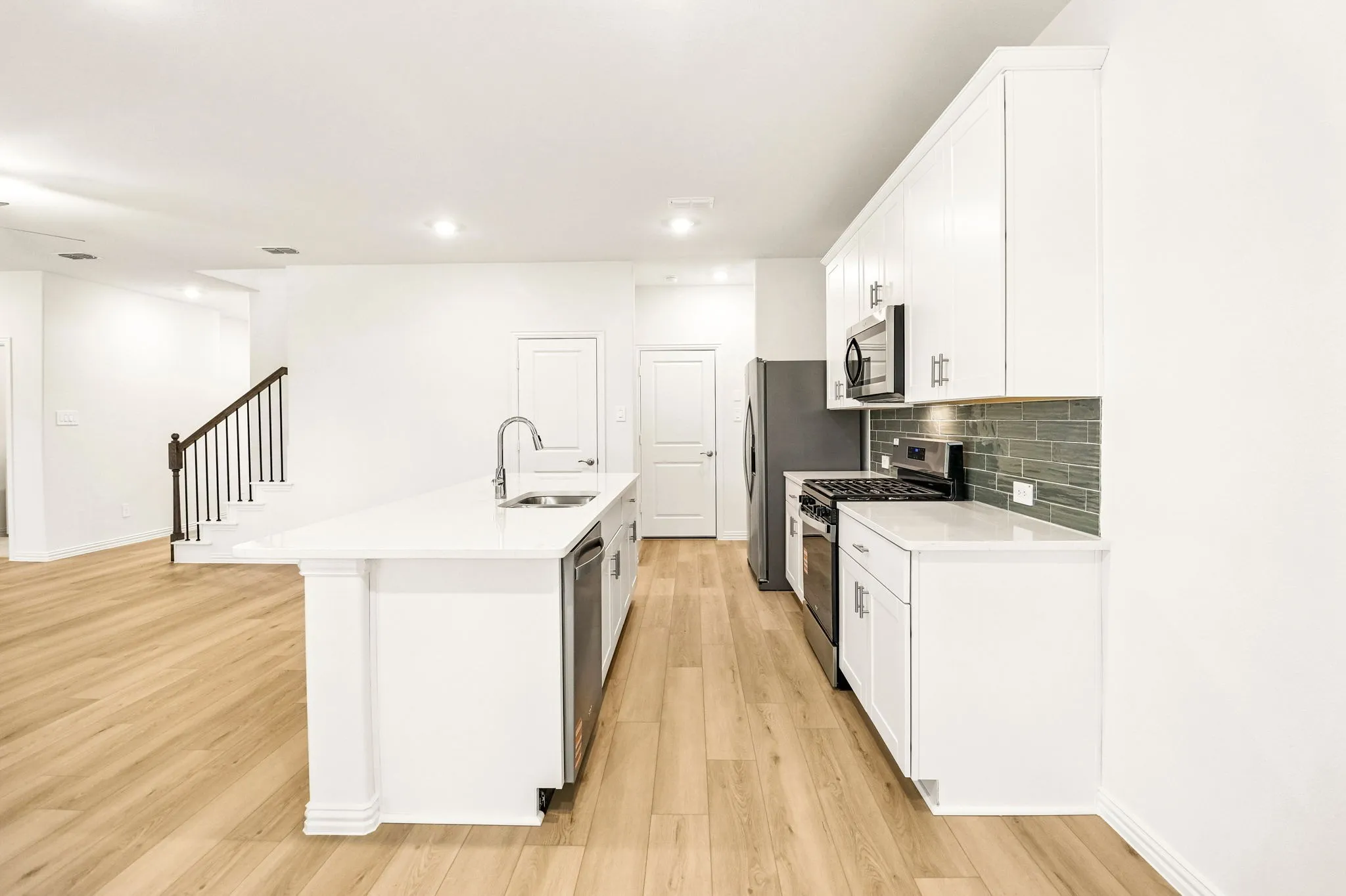 Photo is not of the actual home, but is an inspirational photo of builder’s model home and may depict options, furnishings, and/or decorator features that are not included.