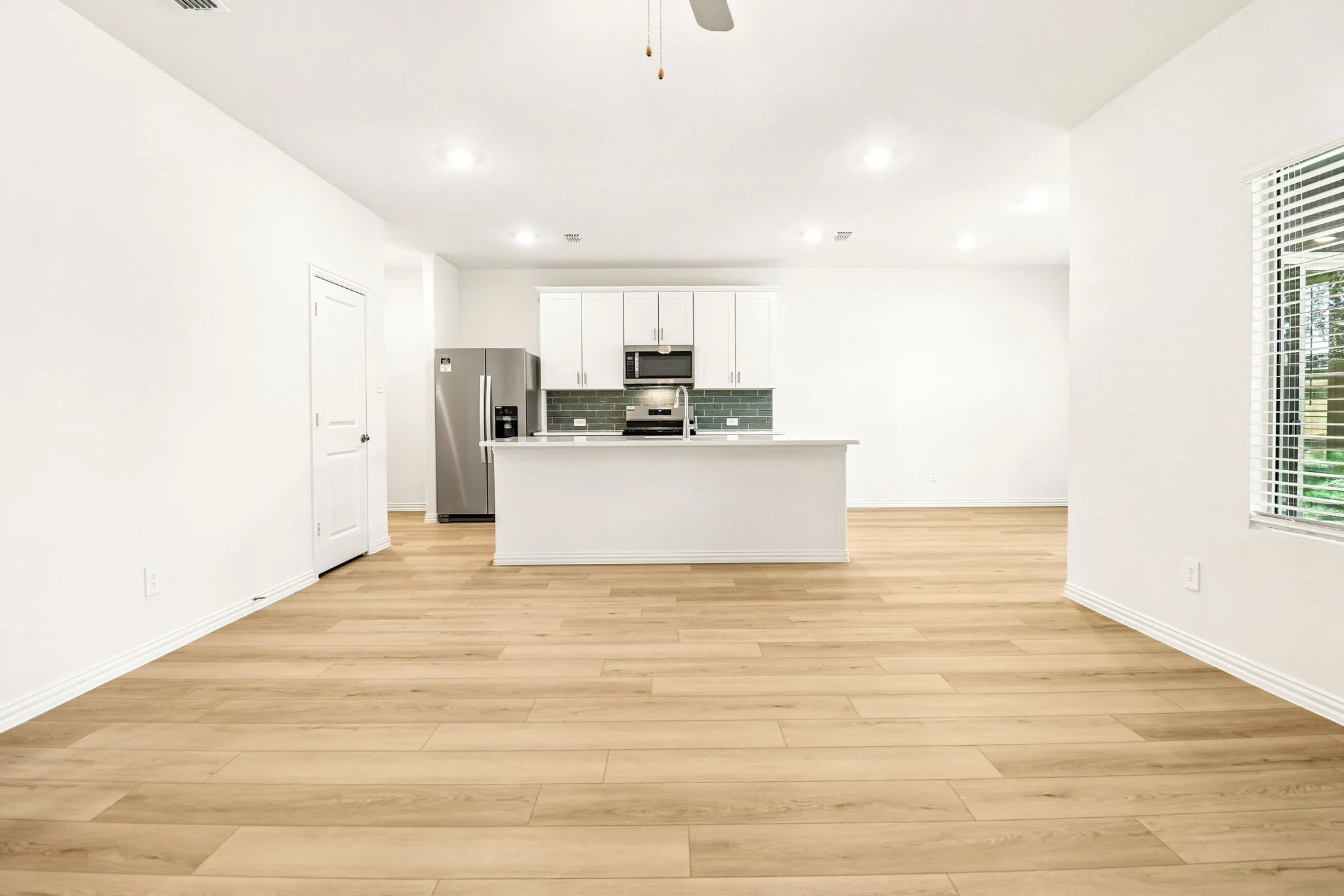 Photo is not of the actual home, but is an inspirational photo of builder’s model home and may depict options, furnishings, and/or decorator features that are not included.